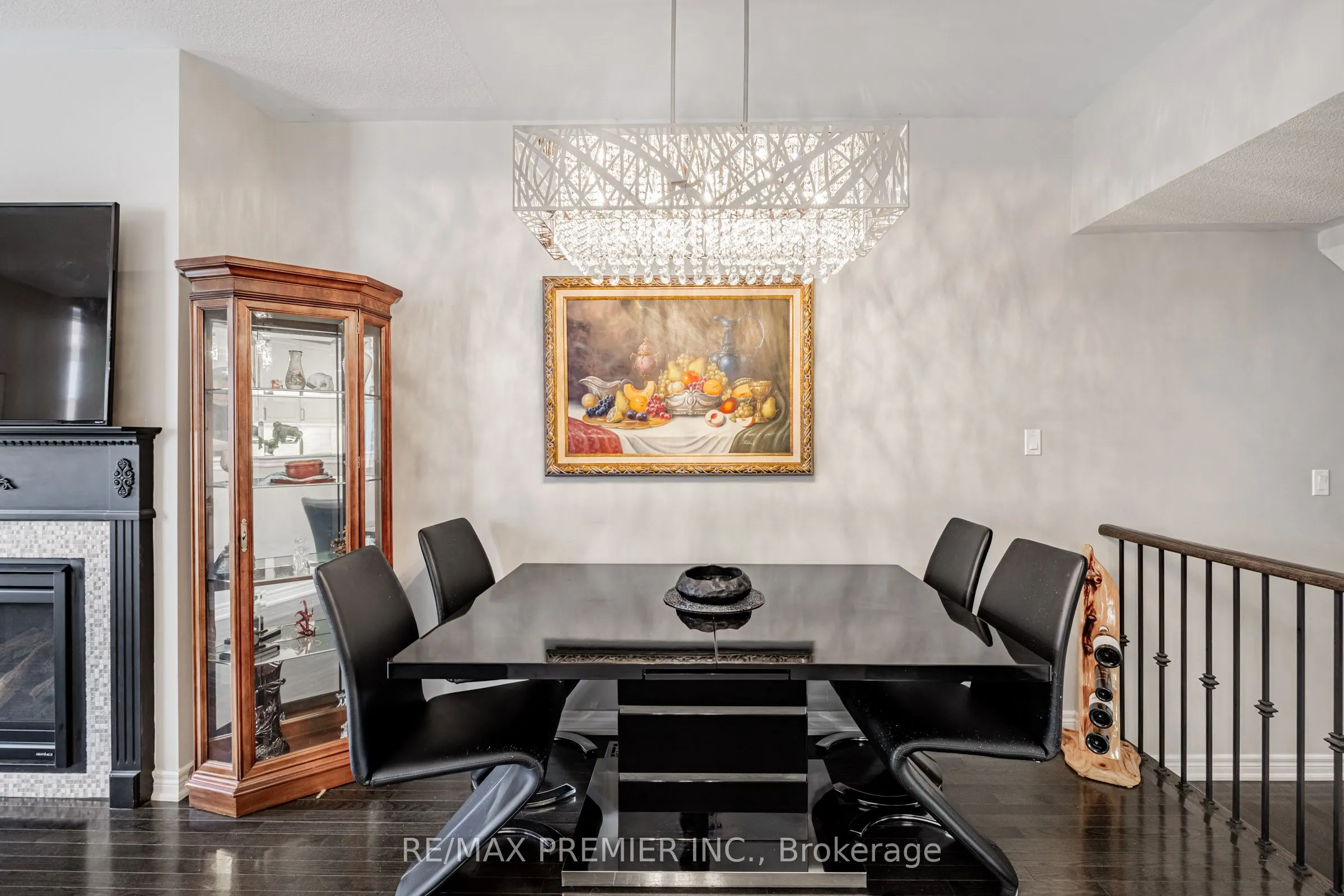 935 Transom Crescent