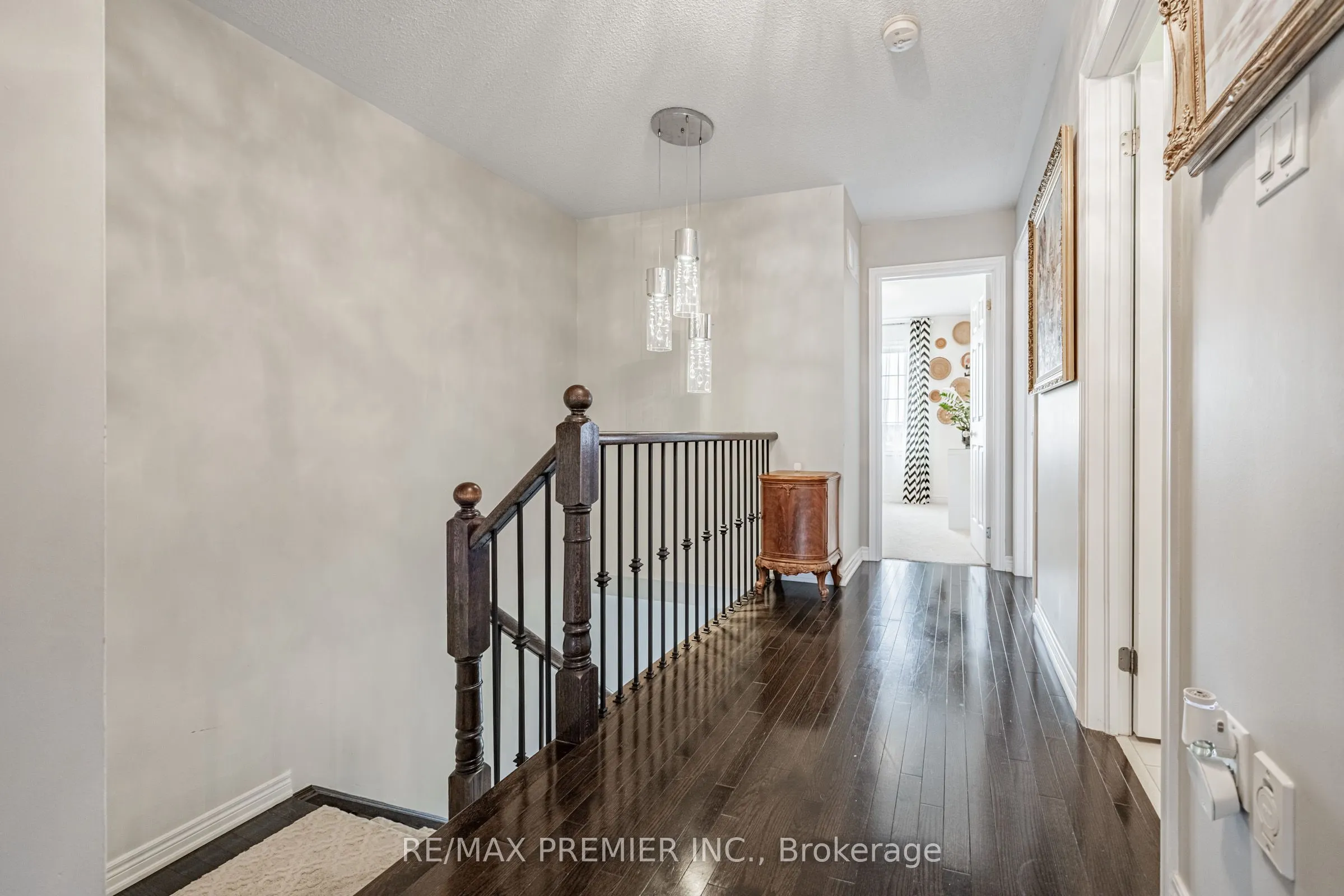 935 Transom Crescent