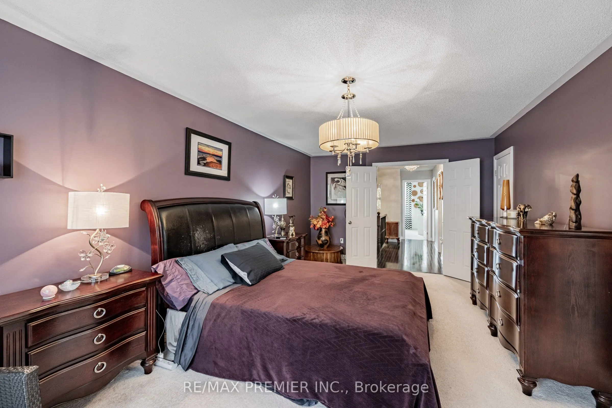 935 Transom Crescent