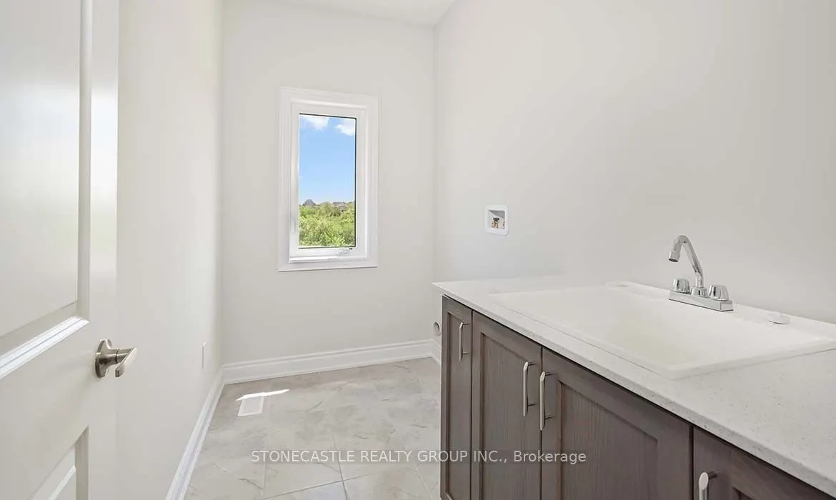 1378 Courtleigh Trail