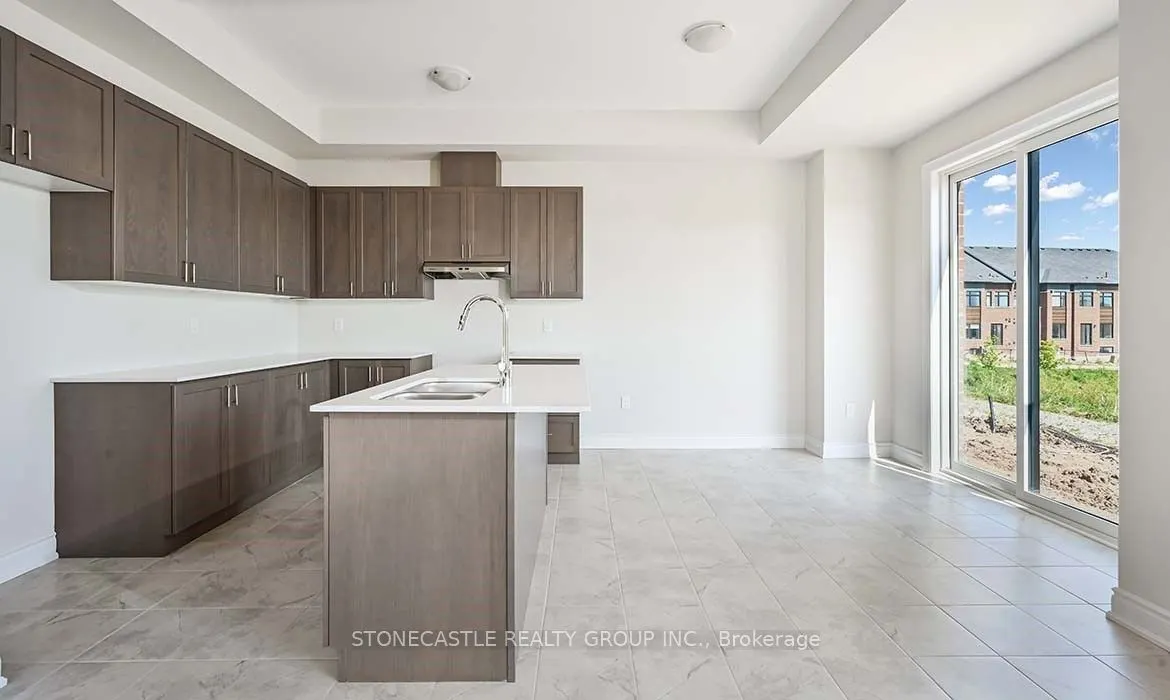 1378 Courtleigh Trail