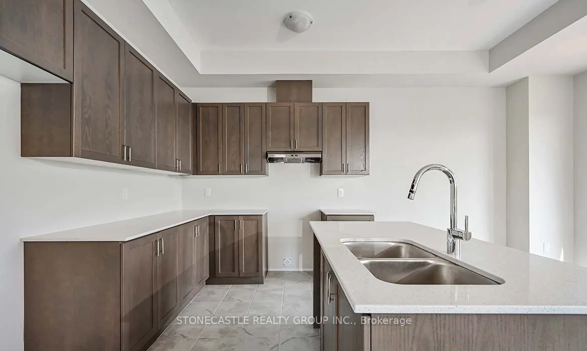 1378 Courtleigh Trail