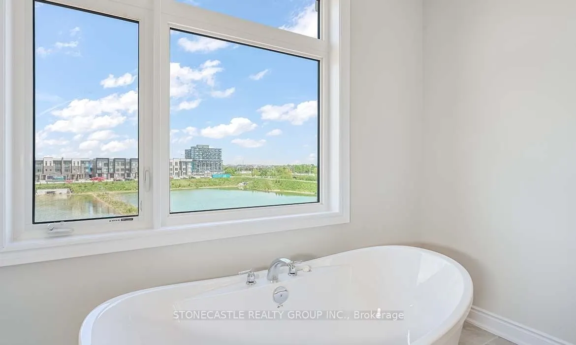 1378 Courtleigh Trail