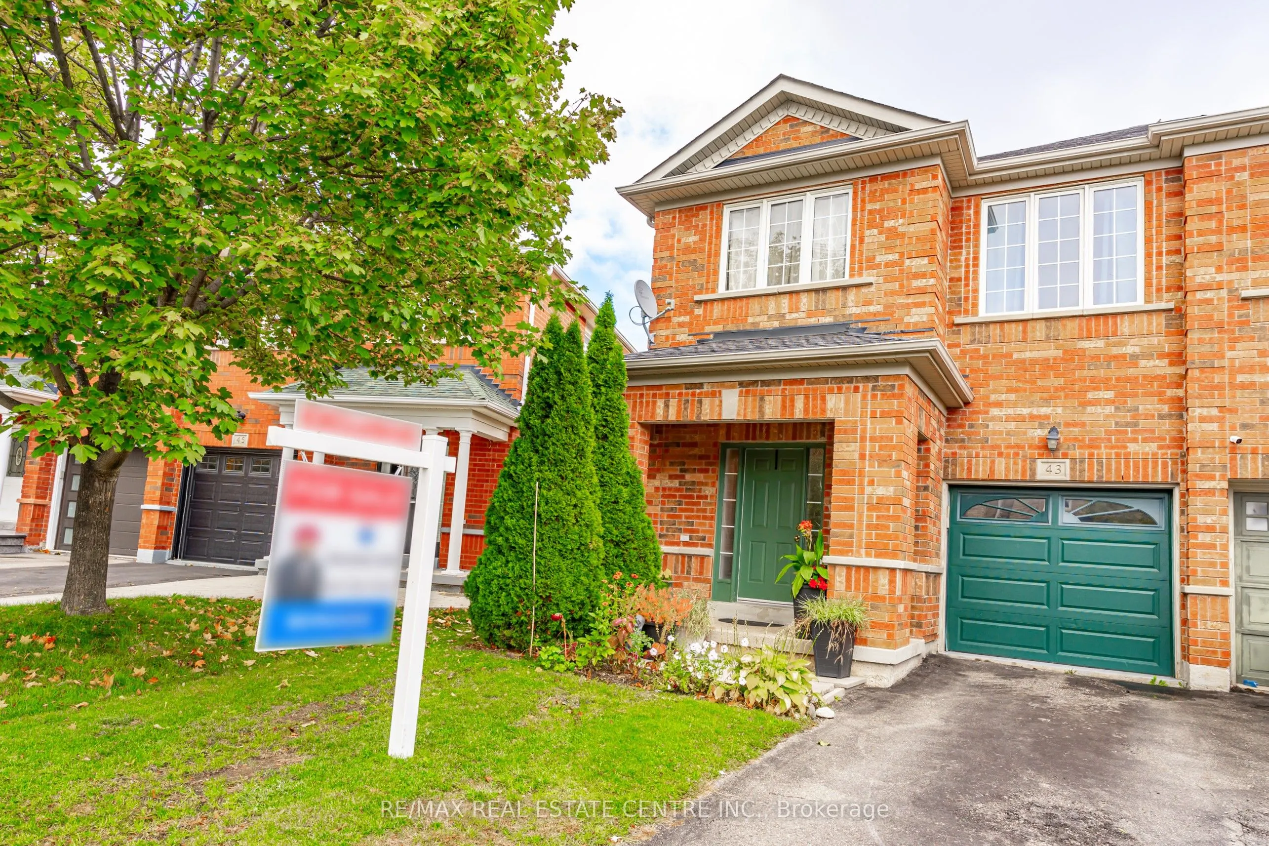 43 Trumpet Valley Boulevard