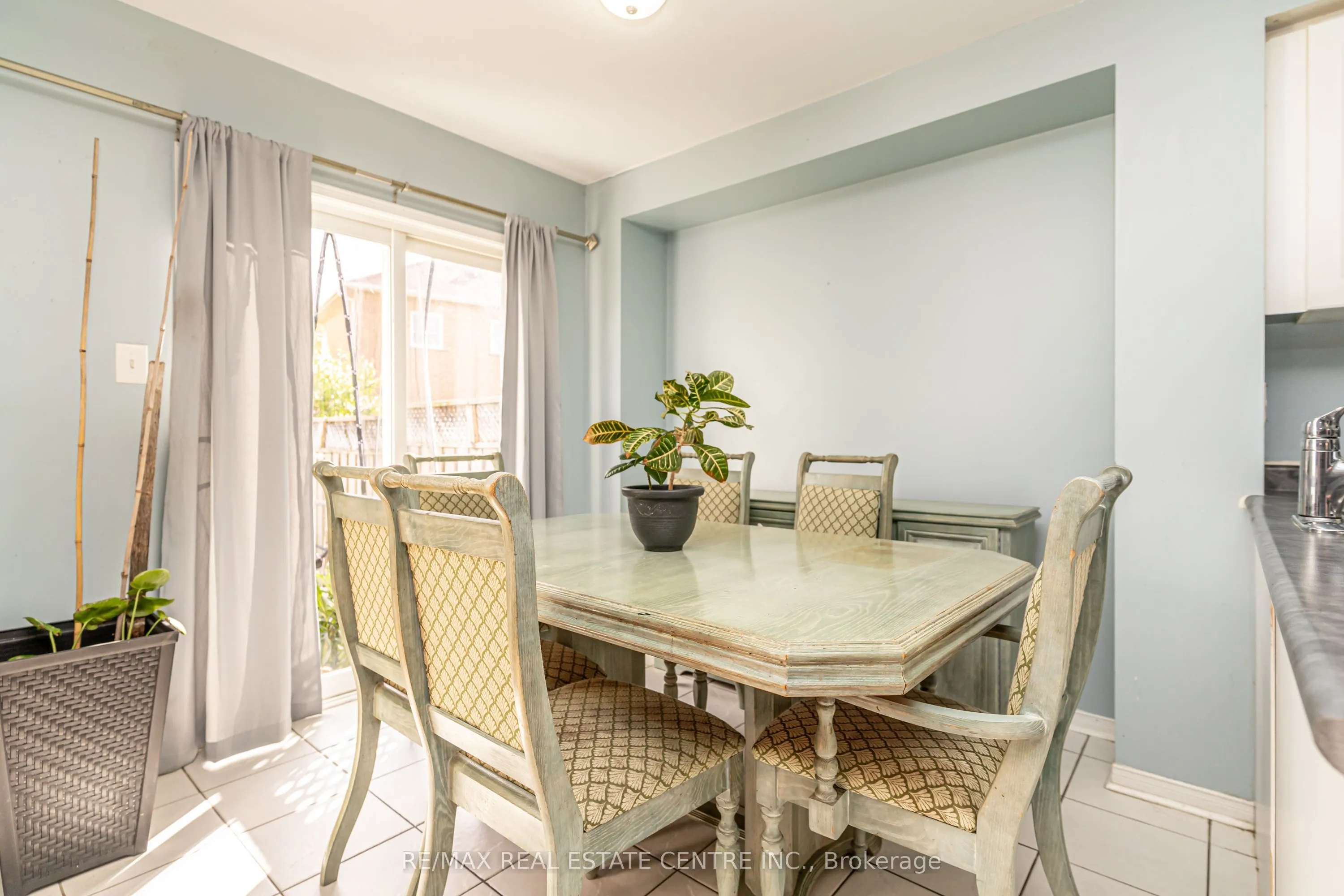 43 Trumpet Valley Boulevard