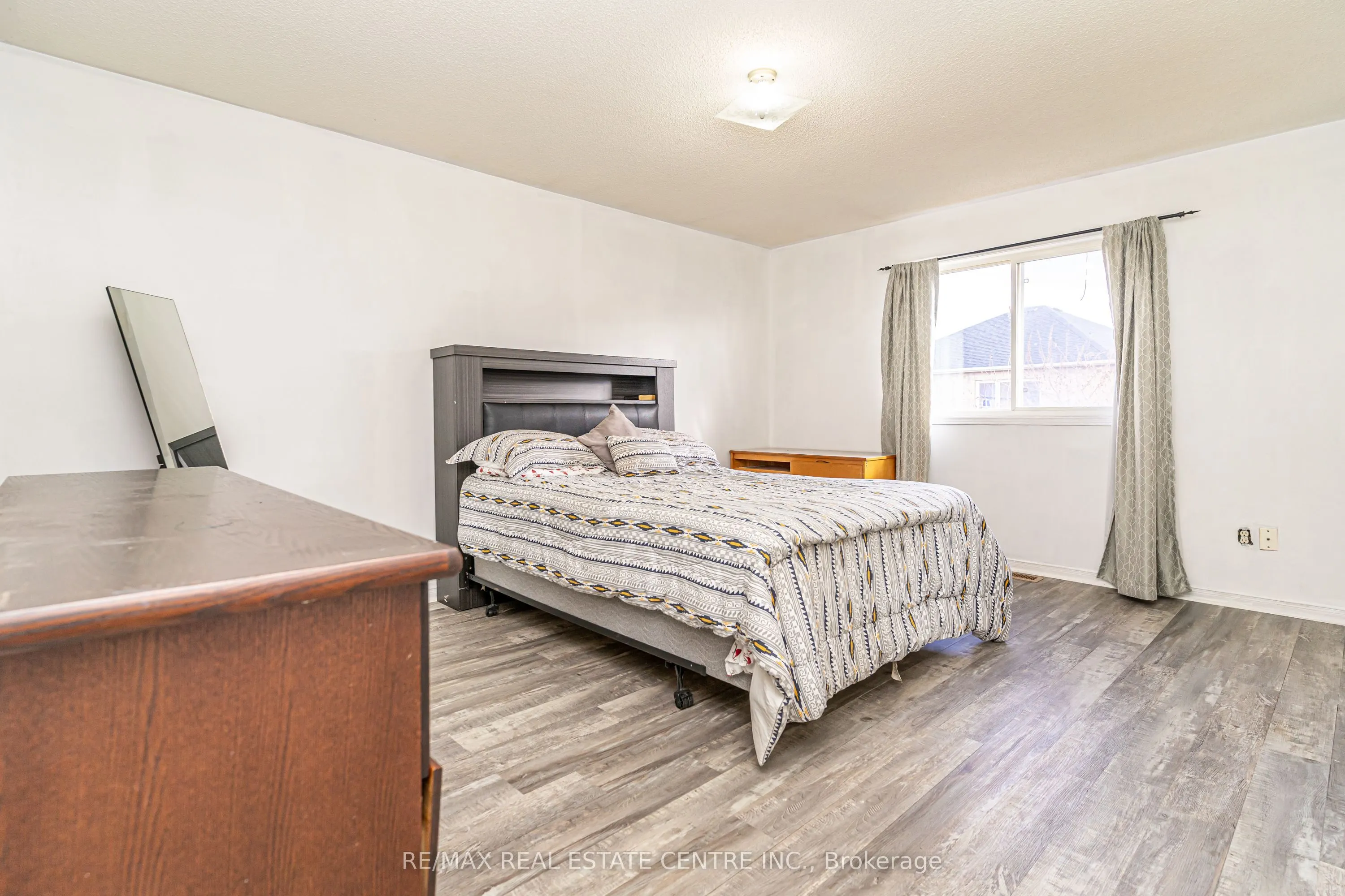 43 Trumpet Valley Boulevard