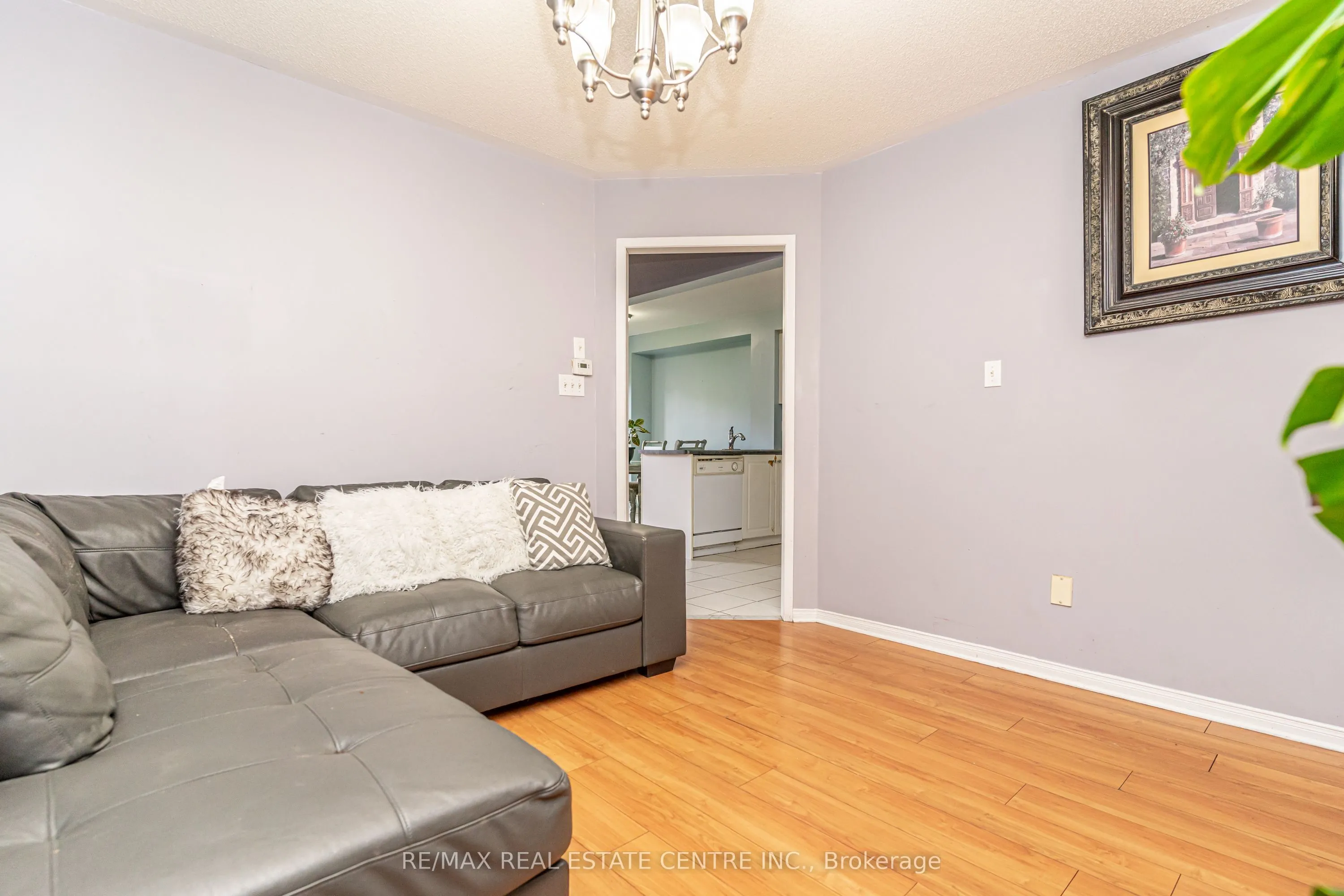 43 Trumpet Valley Boulevard