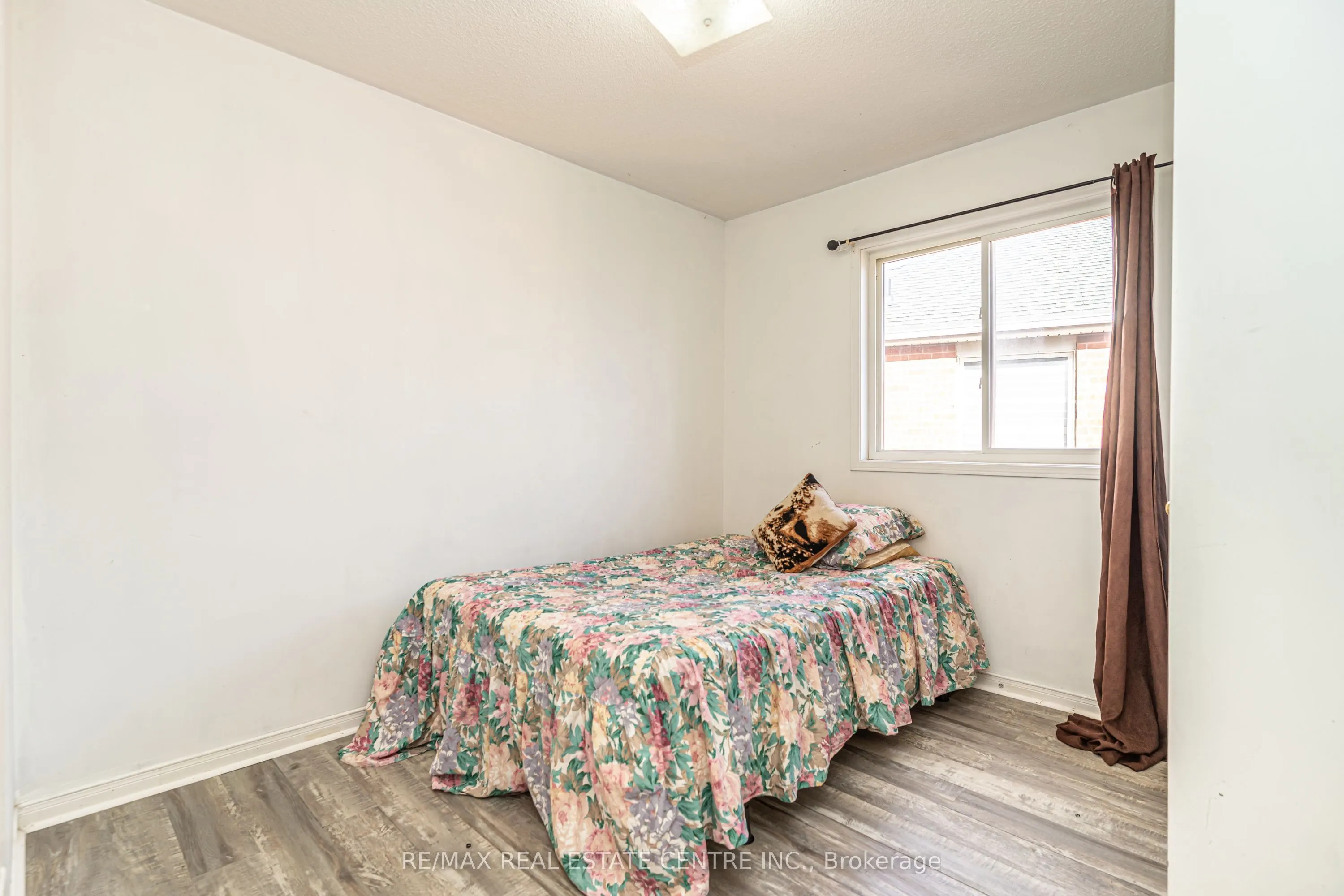 43 Trumpet Valley Boulevard