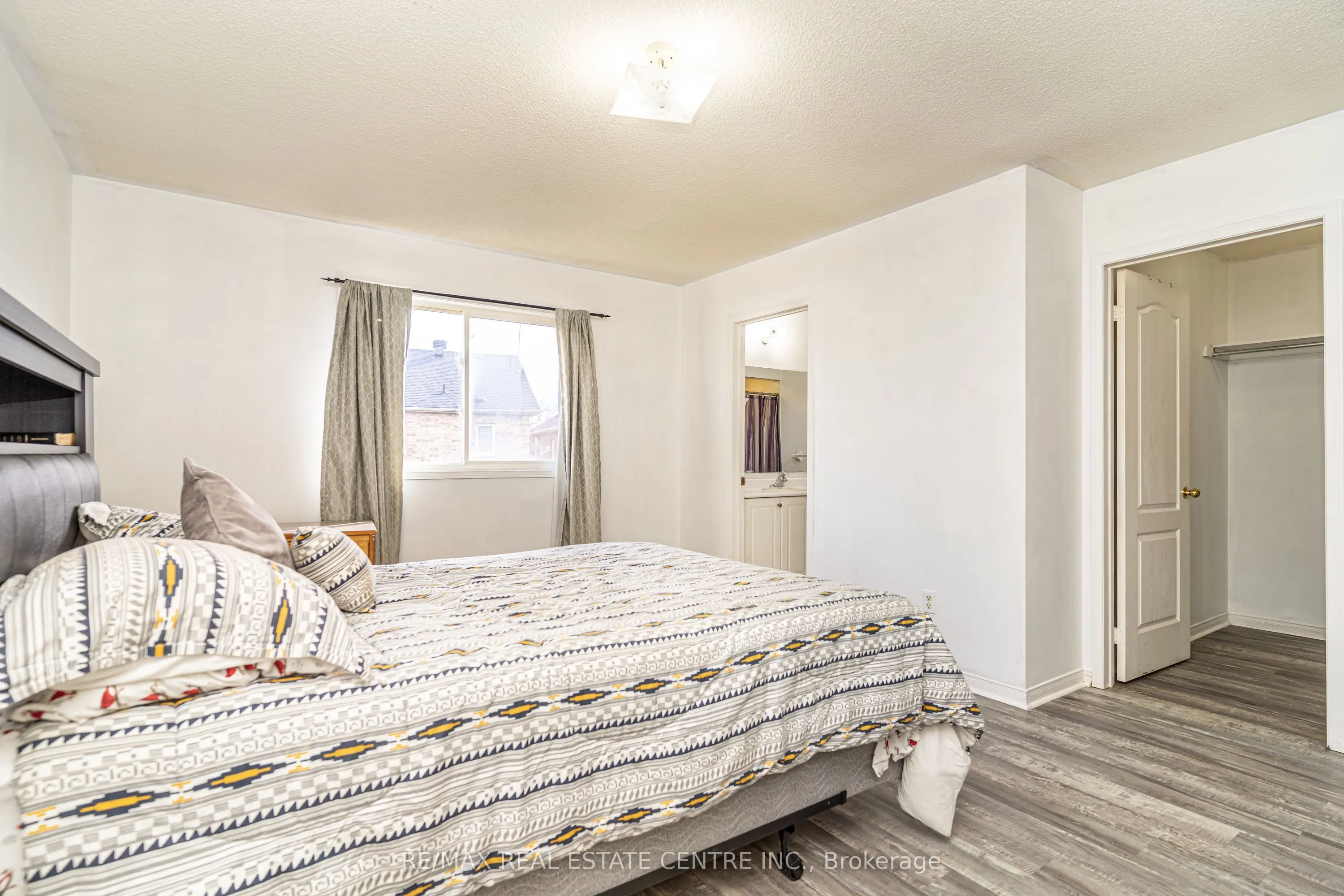 43 Trumpet Valley Boulevard