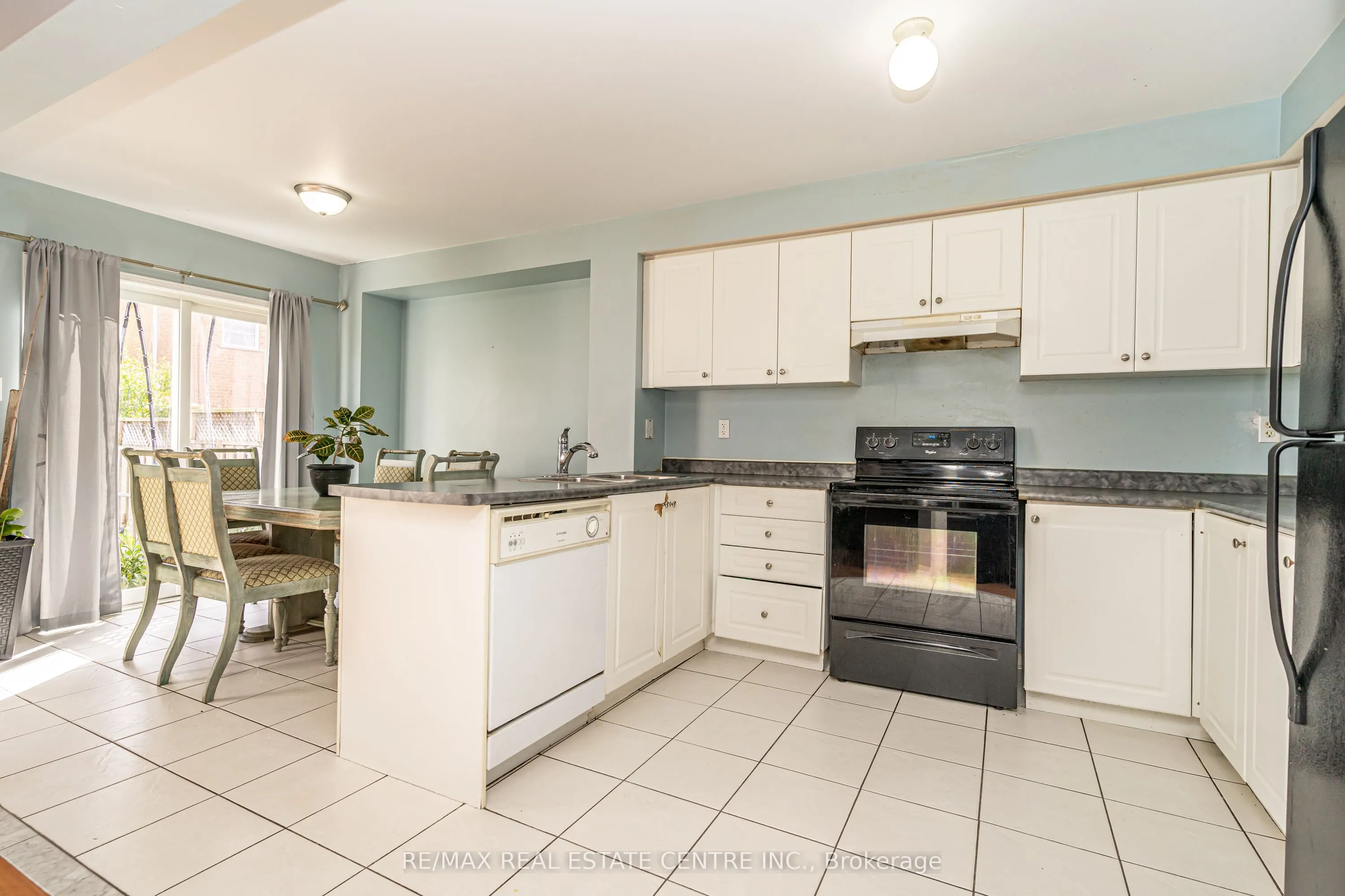 43 Trumpet Valley Boulevard