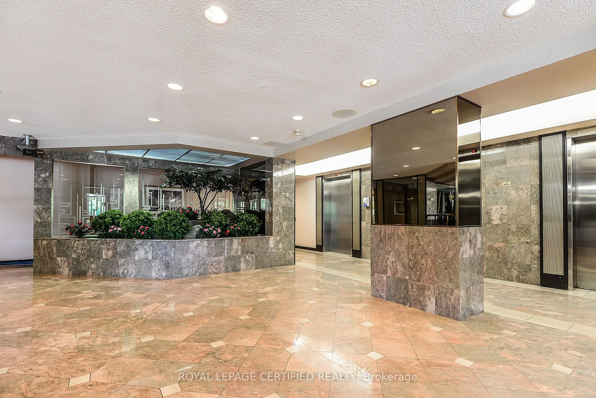 20 Cherrytree Drive, #603