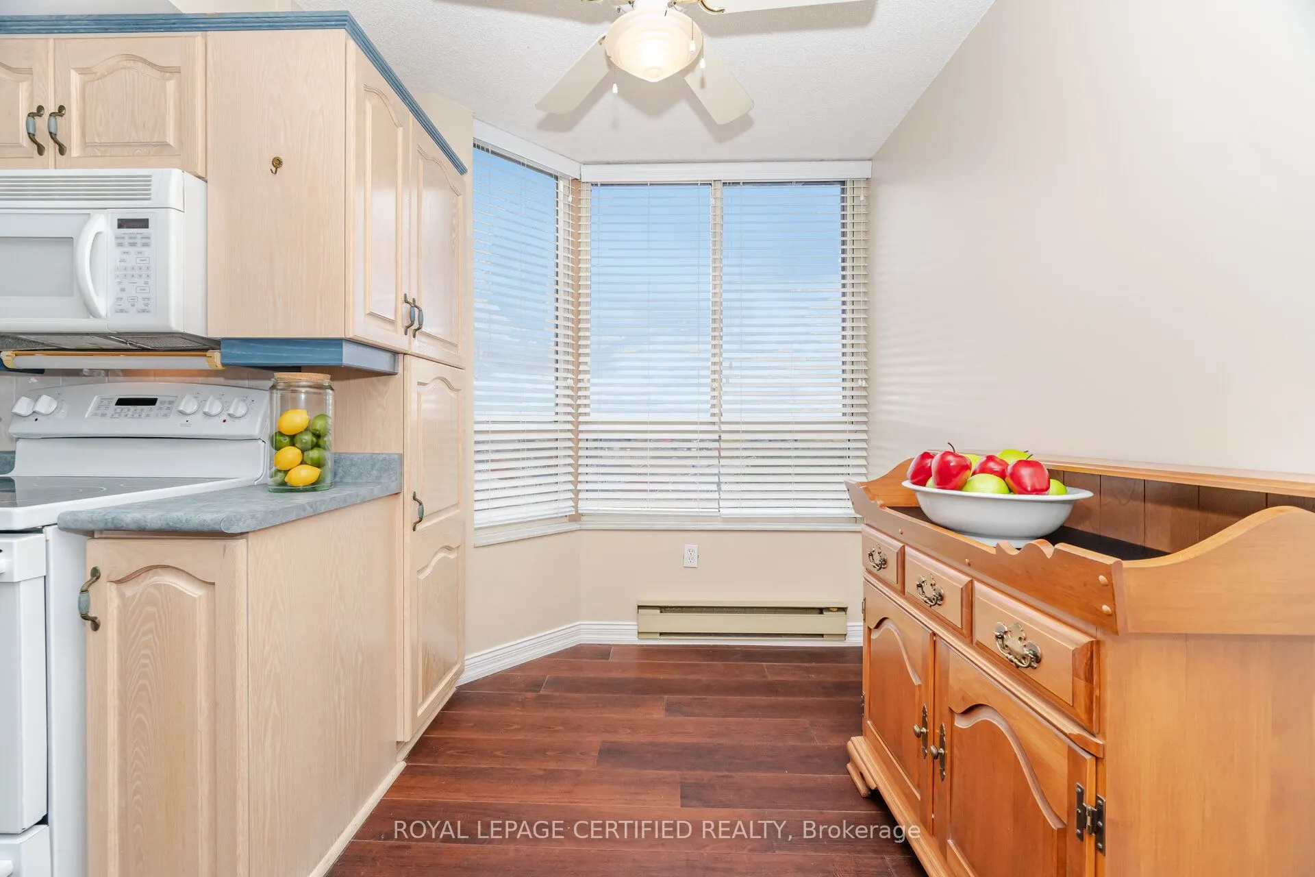 20 Cherrytree Drive, #603