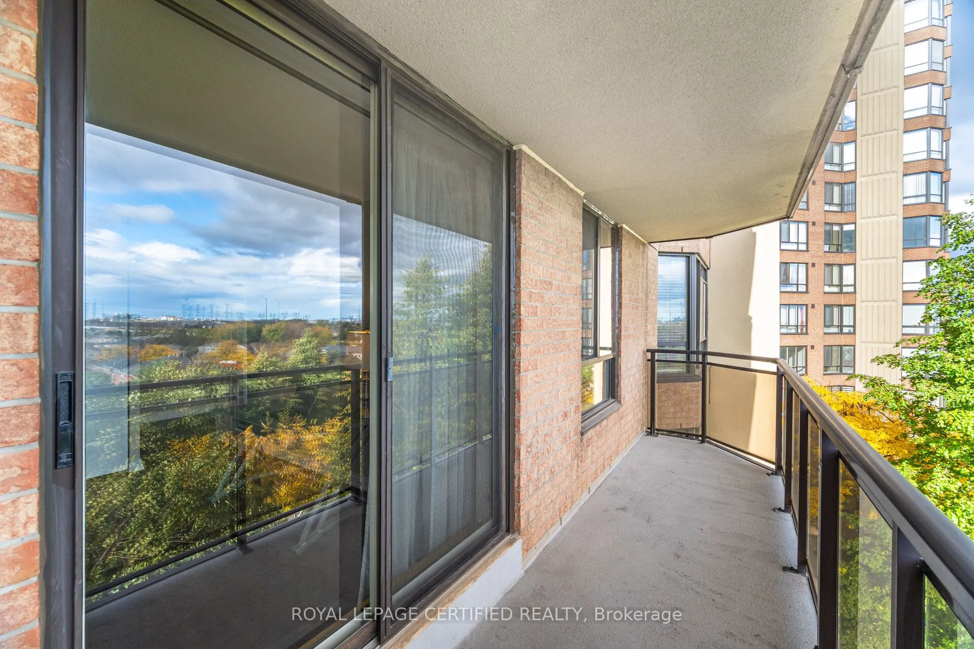 20 Cherrytree Drive, #603