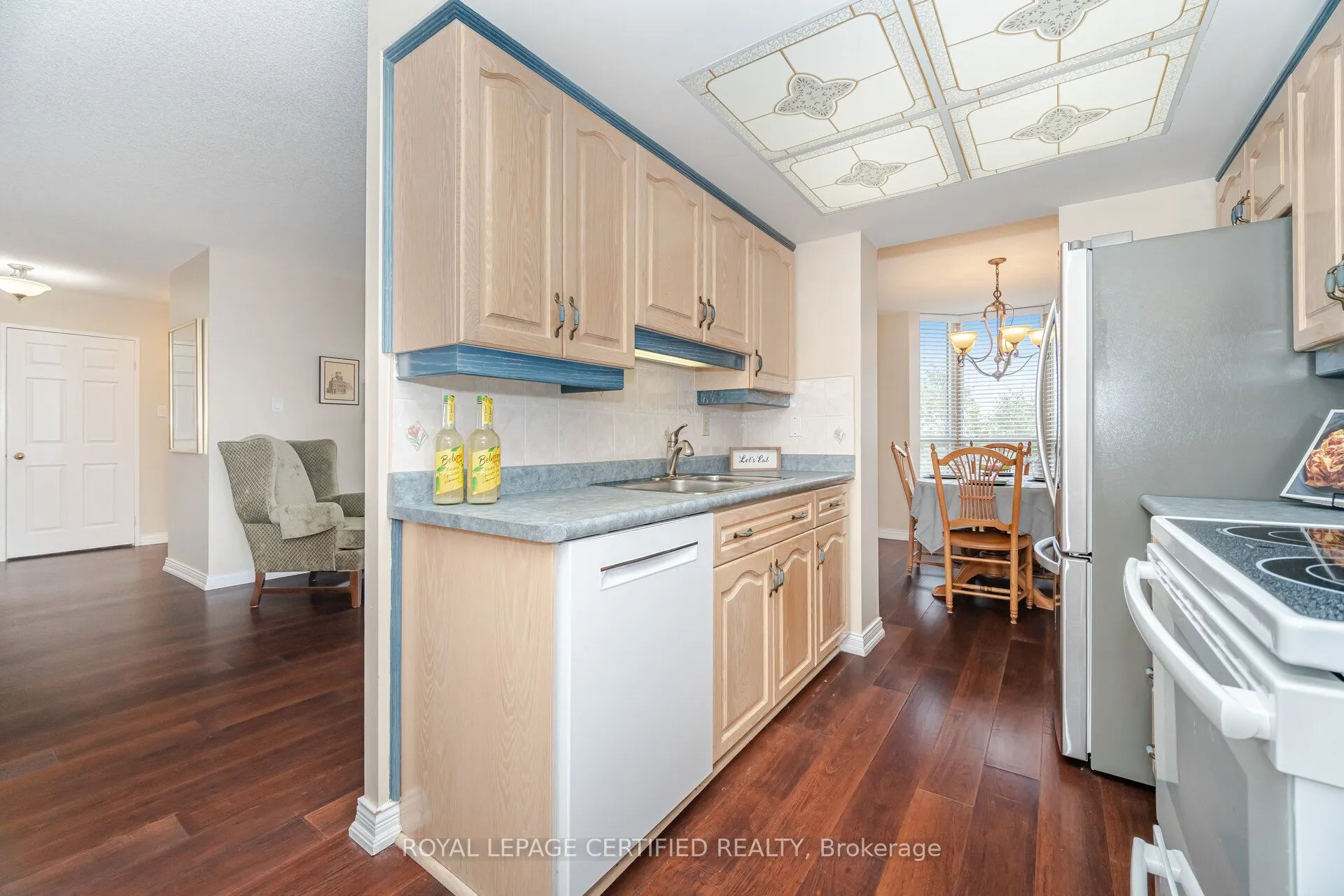 20 Cherrytree Drive, #603