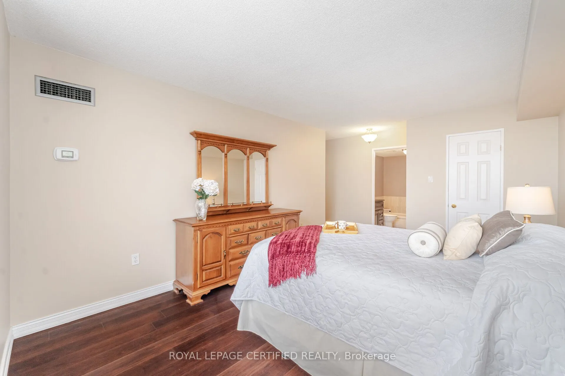 20 Cherrytree Drive, #603