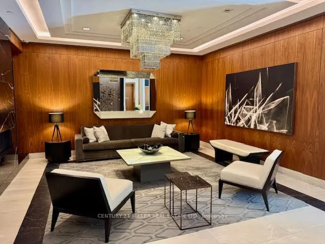 2025 Maria Street, #807