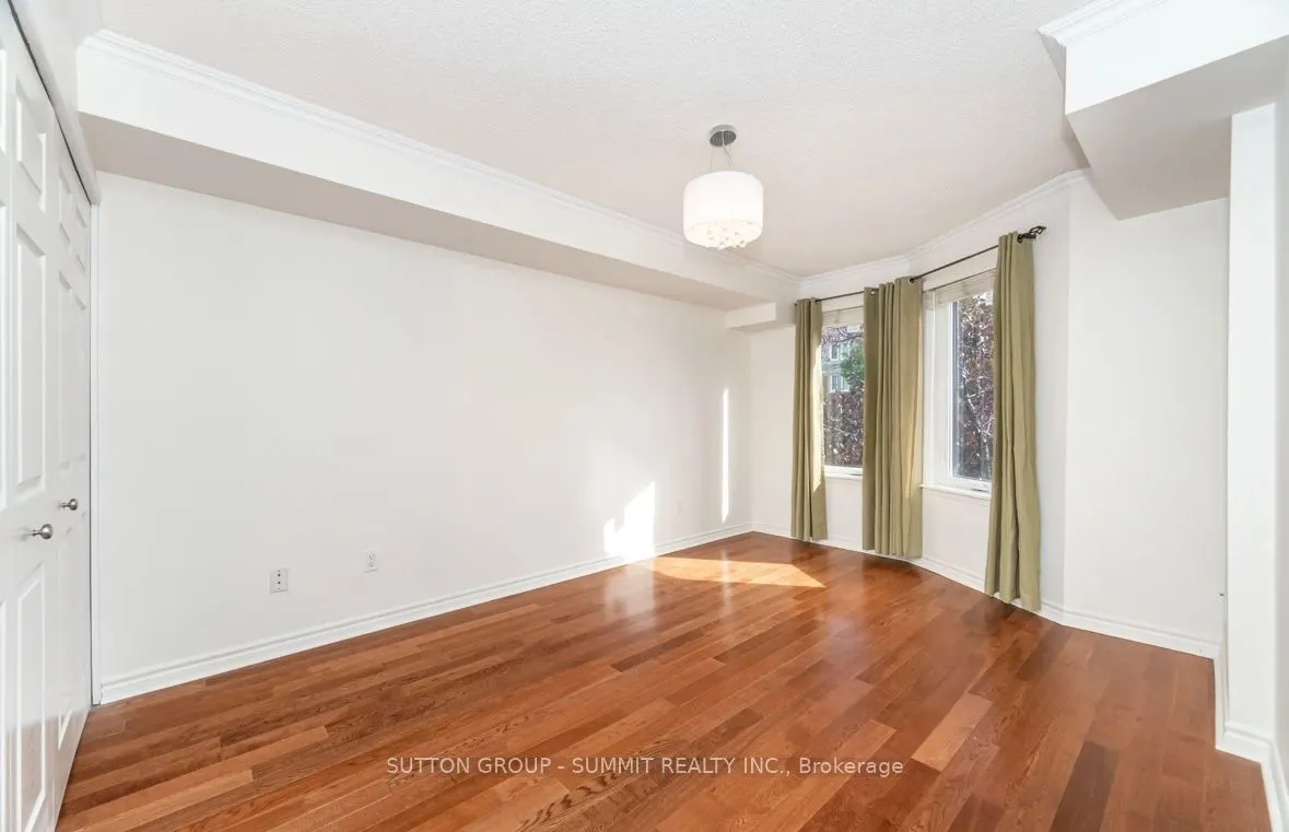 2300 Parkhaven Boulevard, #207