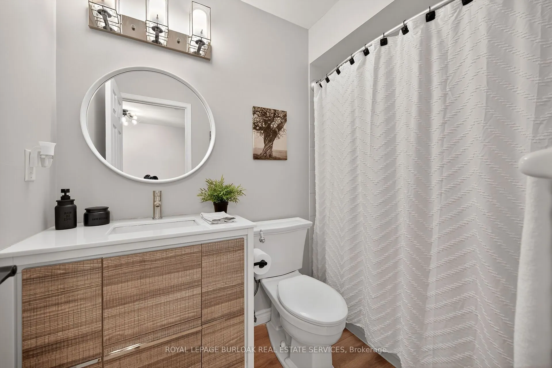 2015 Cleaver Avenue, #28