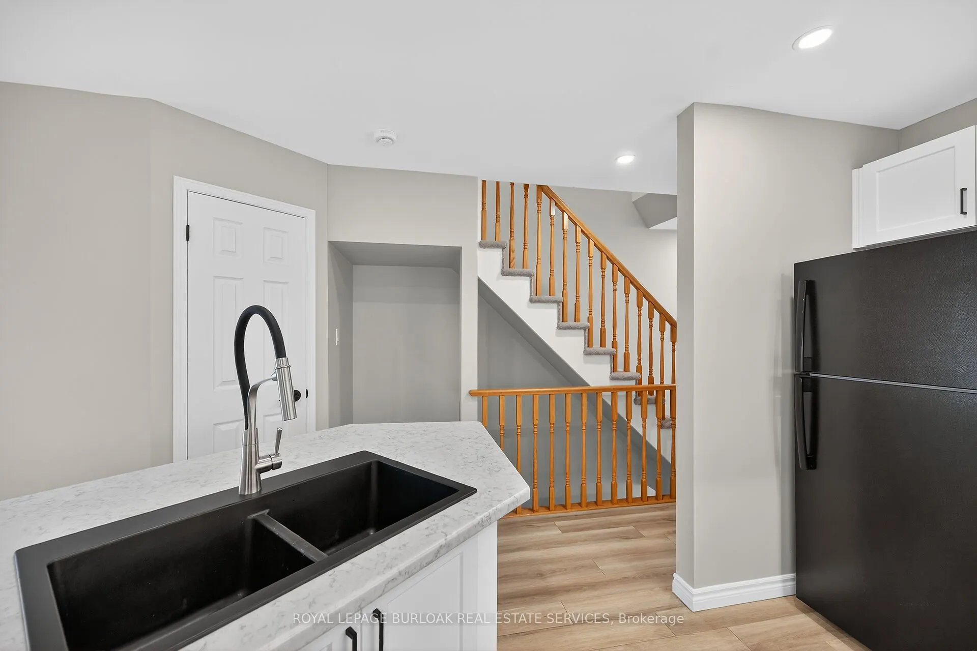 2015 Cleaver Avenue, #28