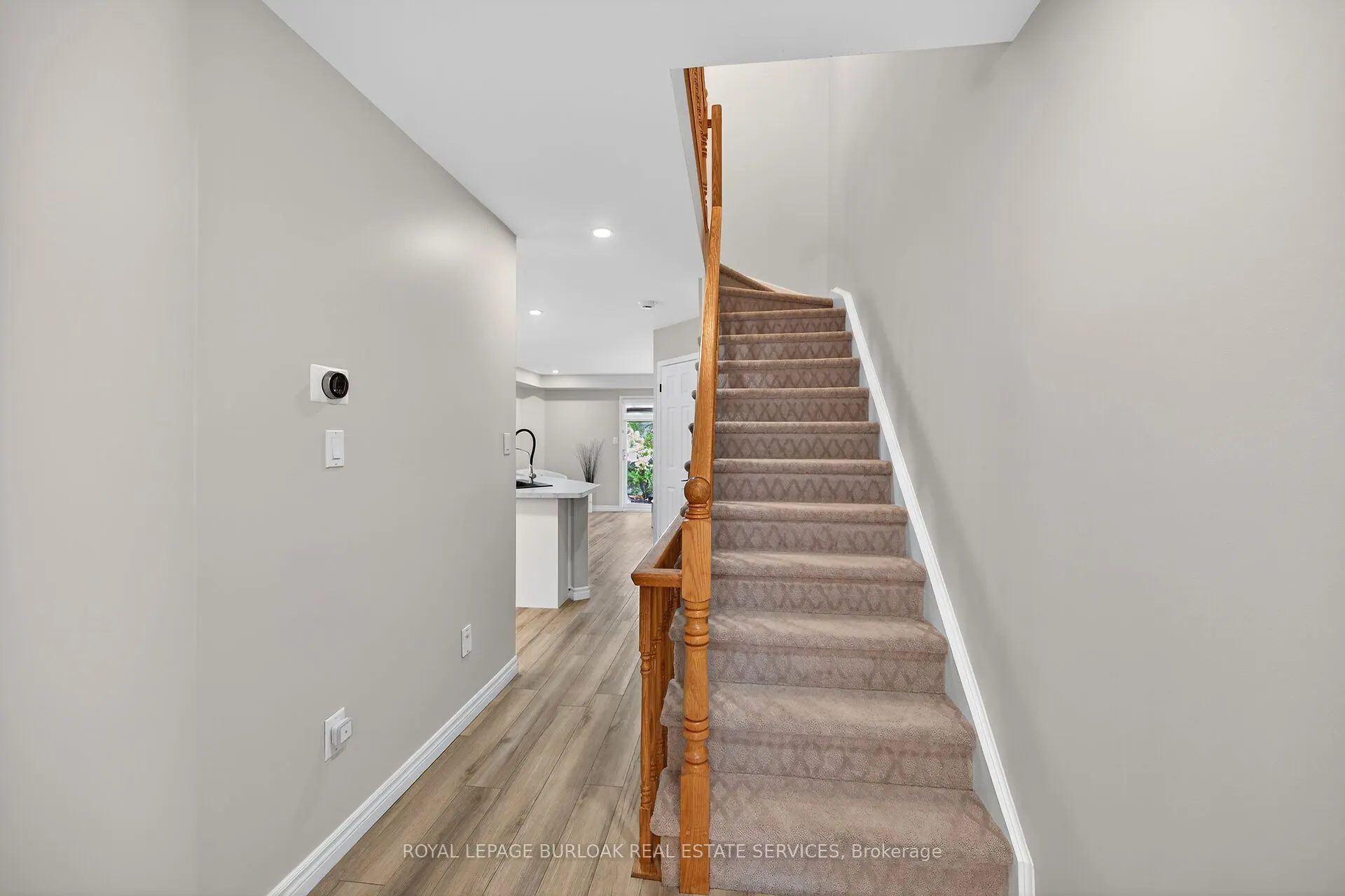 2015 Cleaver Avenue, #28