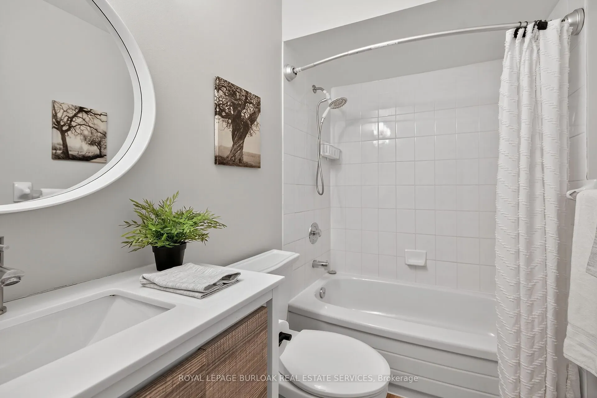 2015 Cleaver Avenue, #28