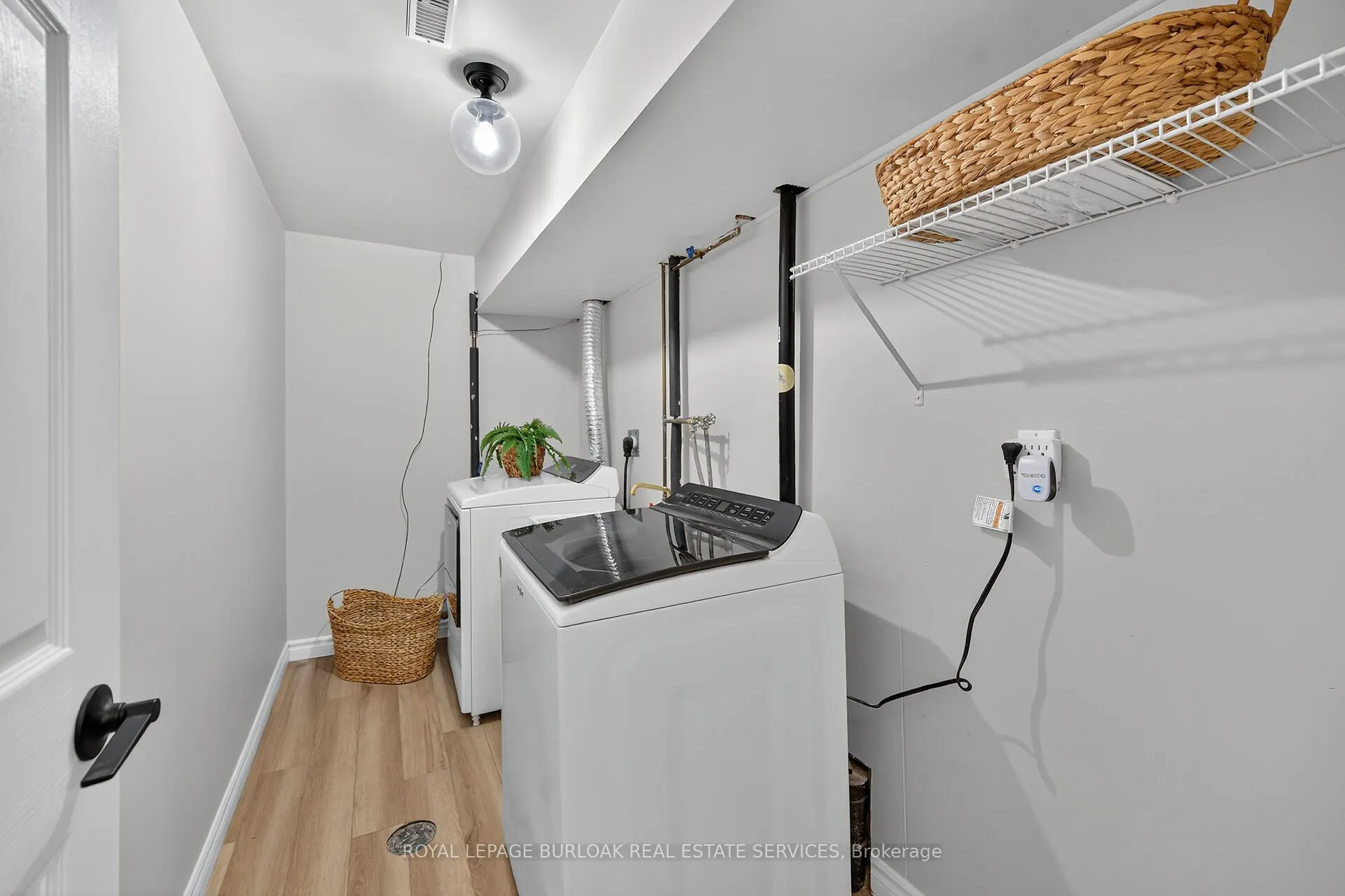 2015 Cleaver Avenue, #28