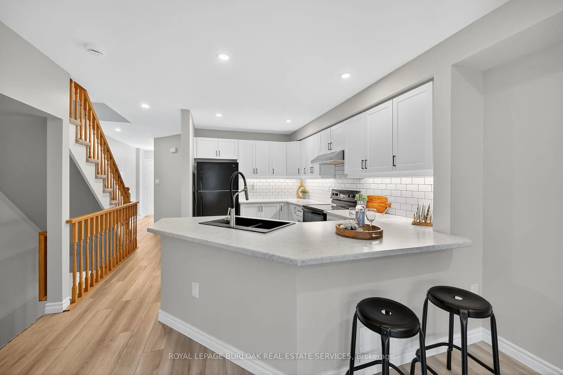 2015 Cleaver Avenue, #28