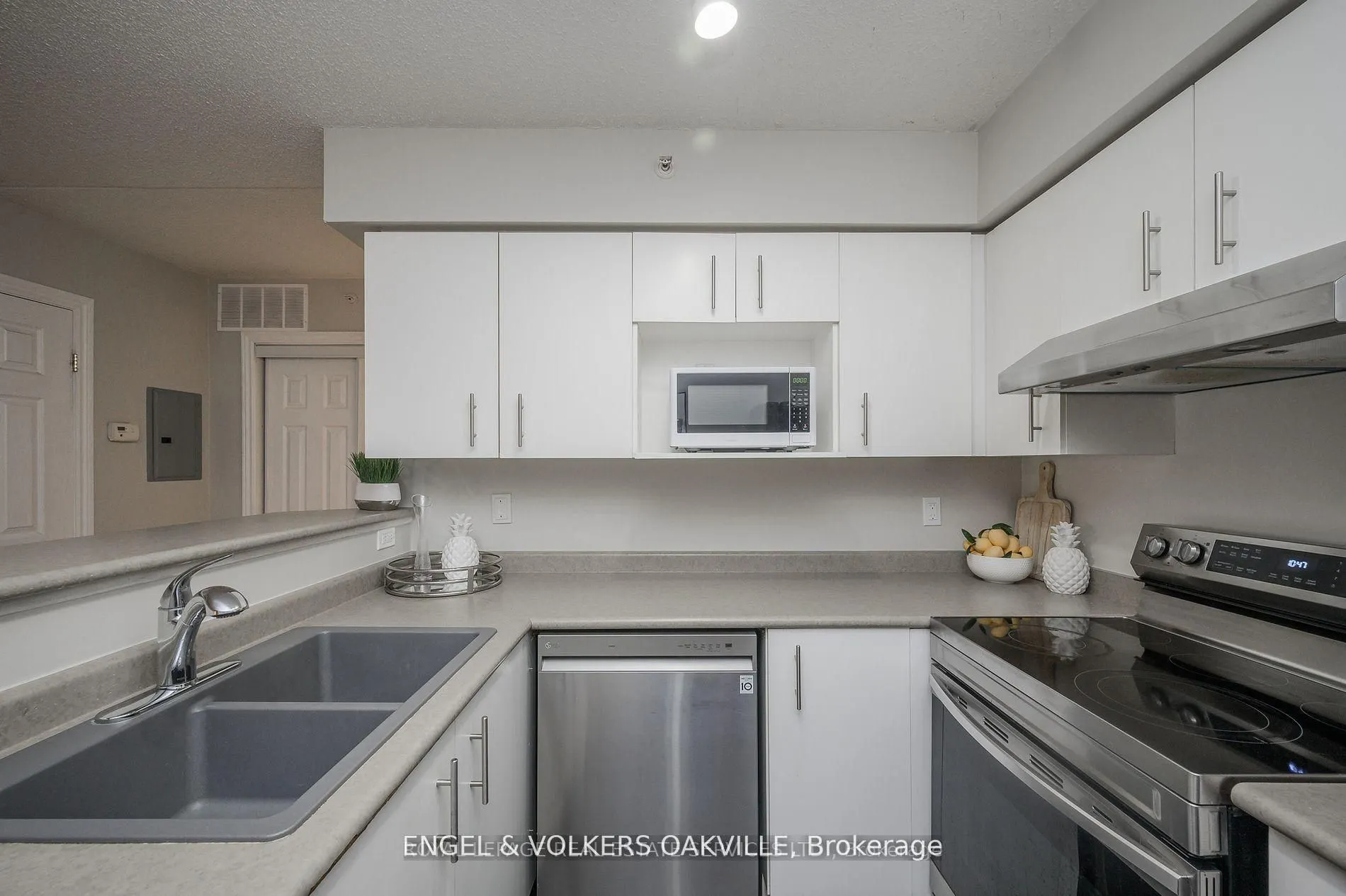 1810 Walkers Line, #308