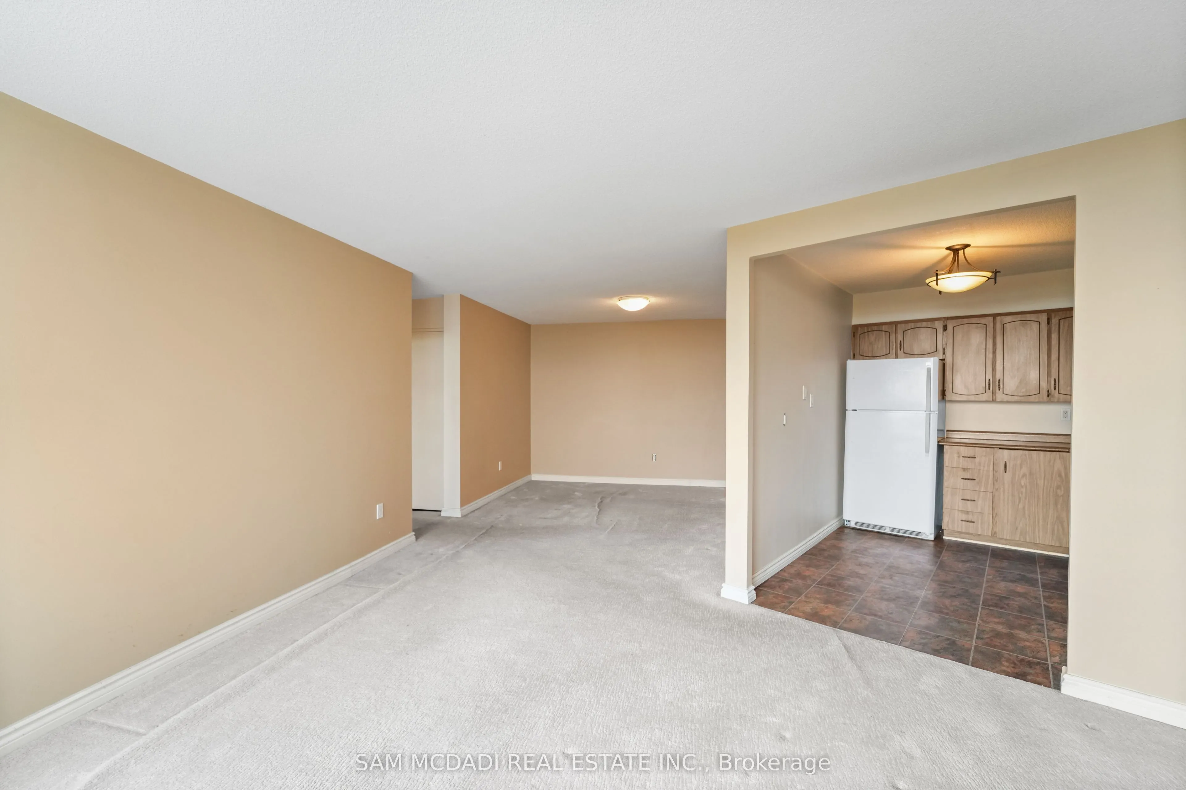 2665 Windwood Drive, #1102