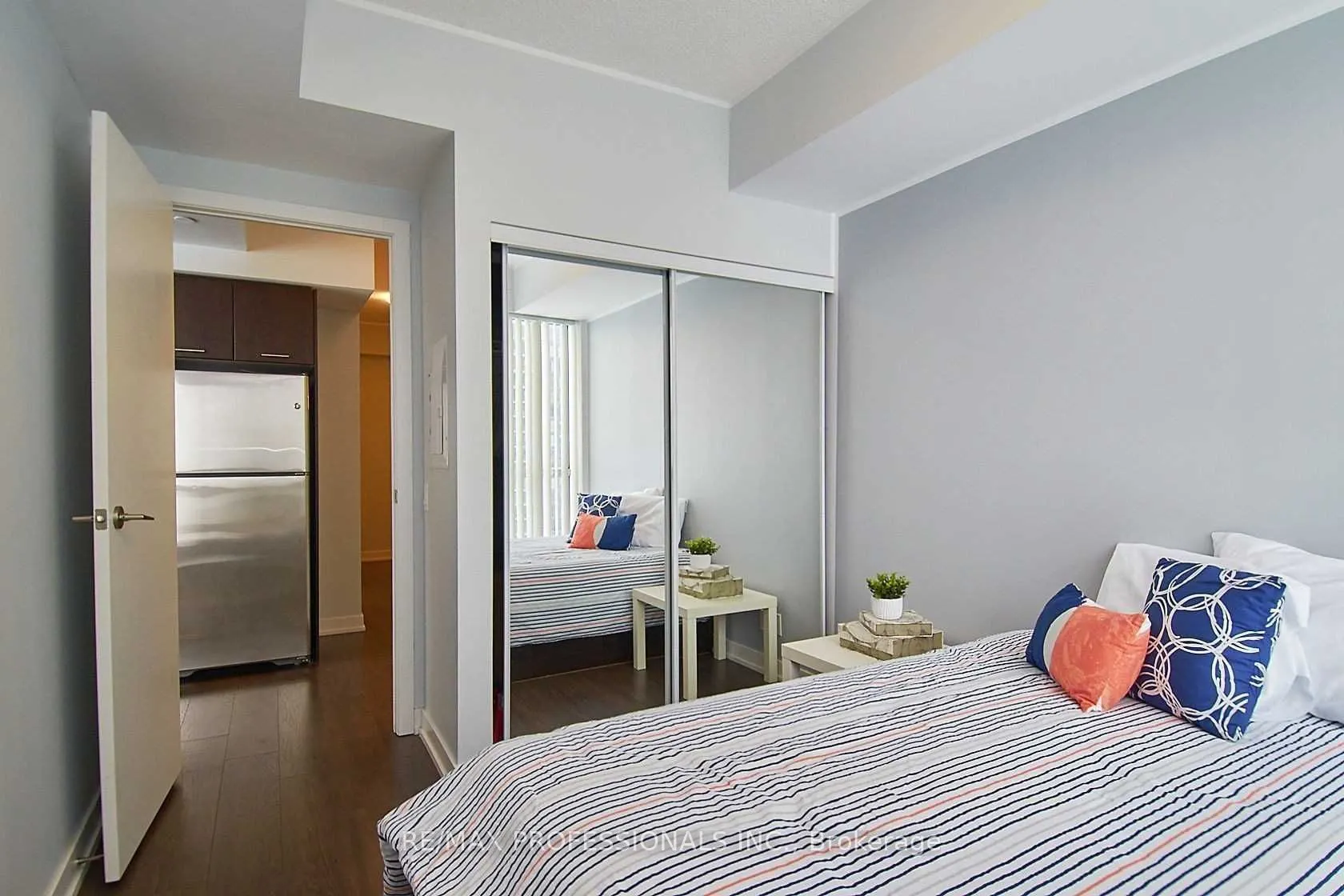 2200 Lake Shore Boulevard, #2107