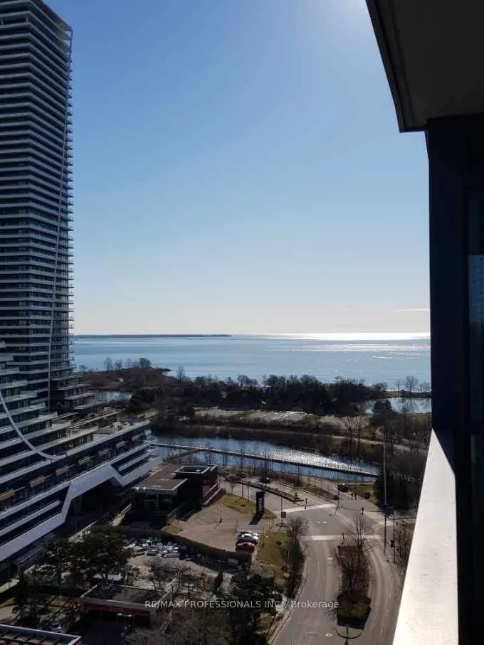 2200 Lake Shore Boulevard, #2107