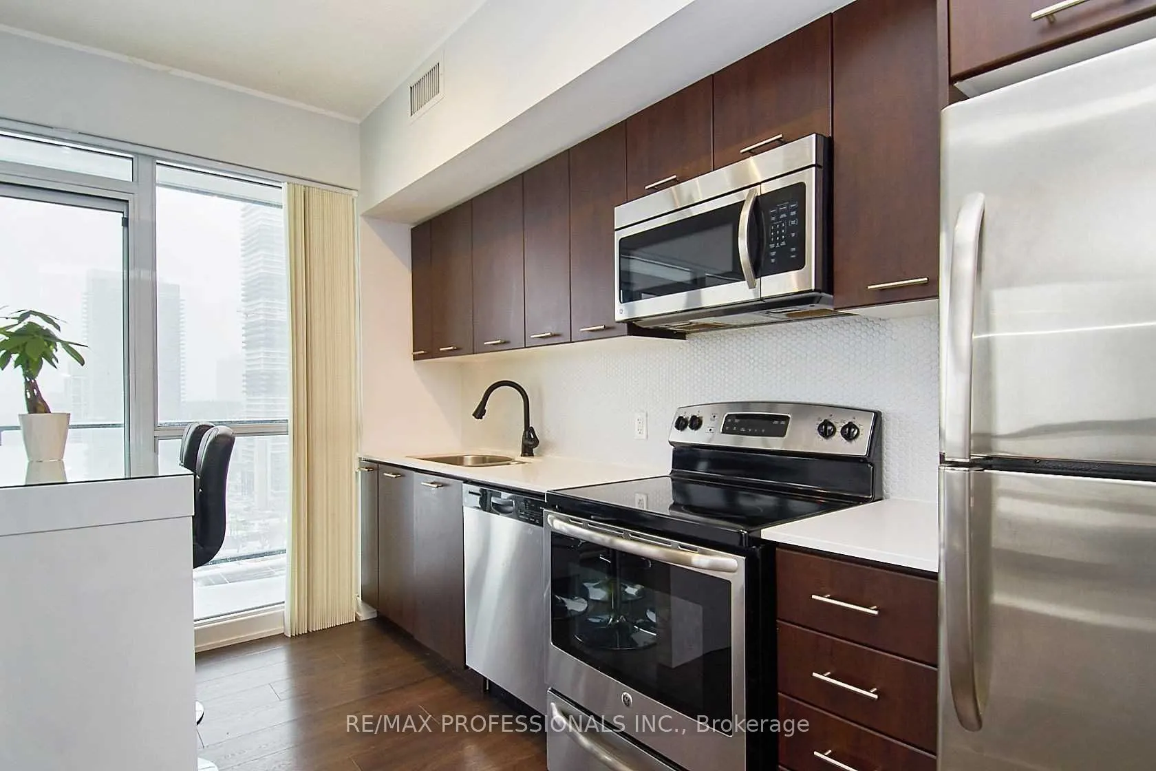 2200 Lake Shore Boulevard, #2107