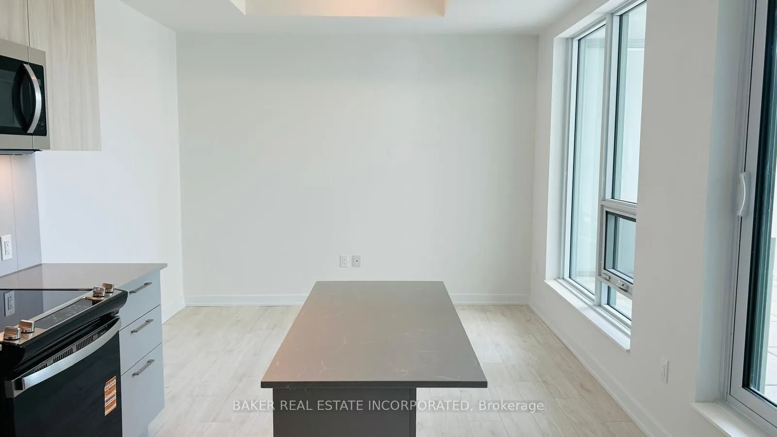 500 Plains Road E, #201