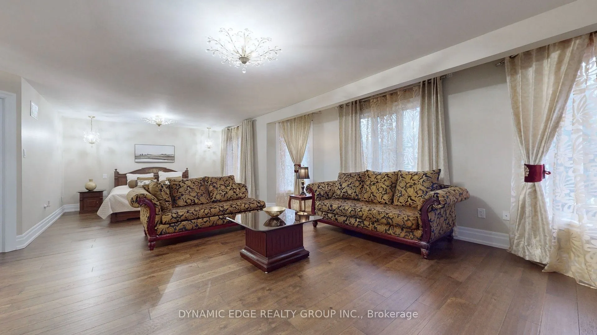 5351 Forest Ridge Drive E