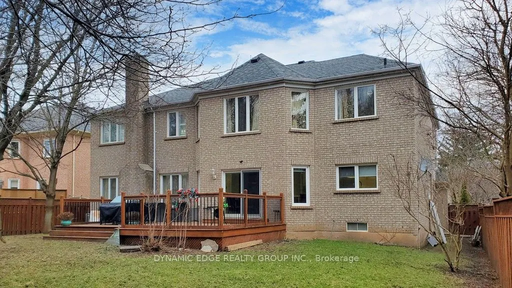 5351 Forest Ridge Drive E