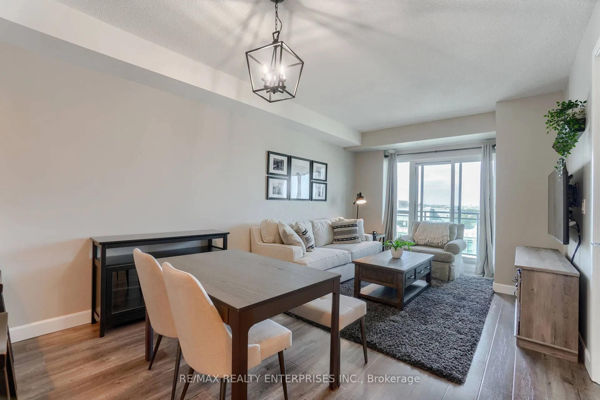 165 Legion Road N, #2333