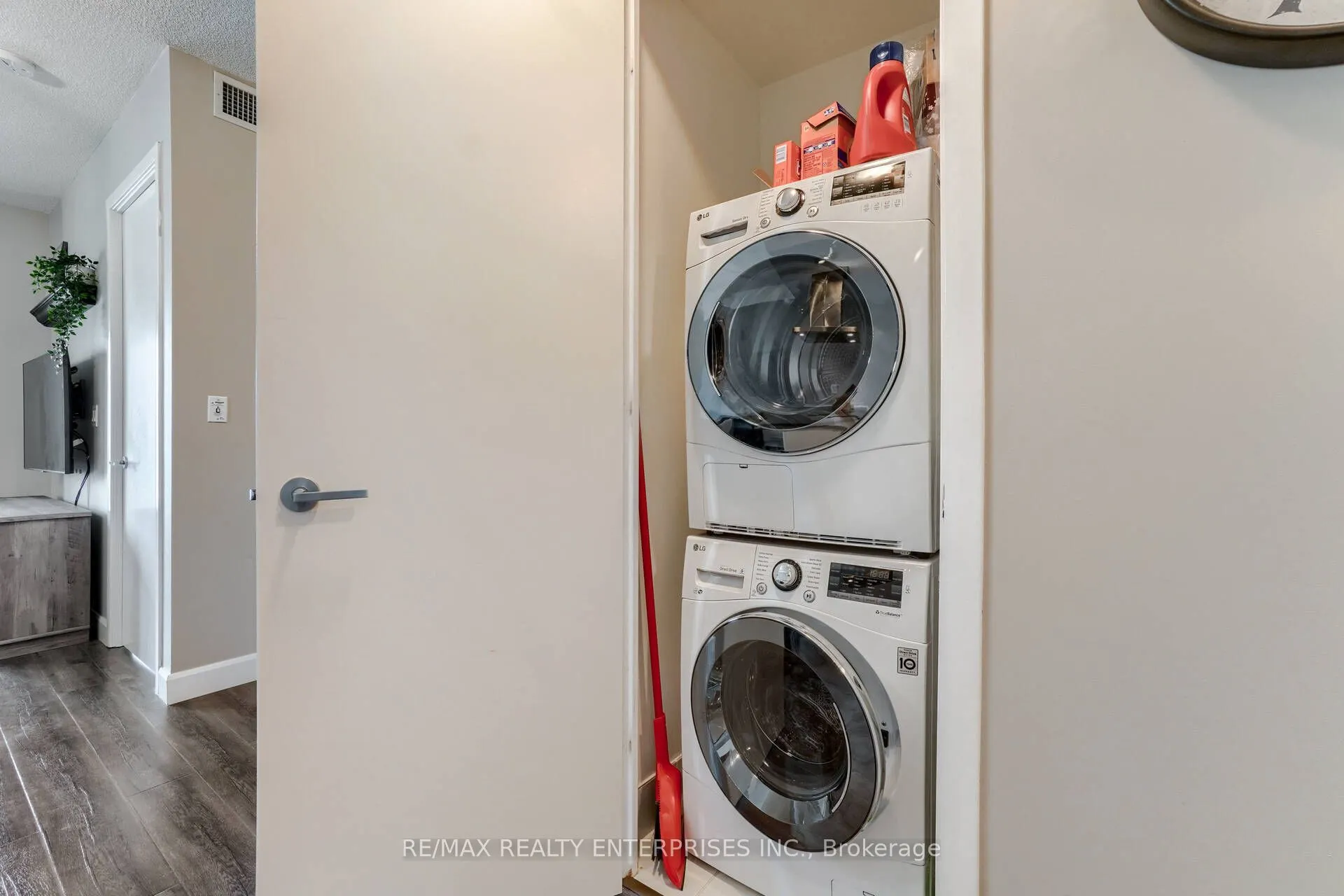 165 Legion Road N, #2333