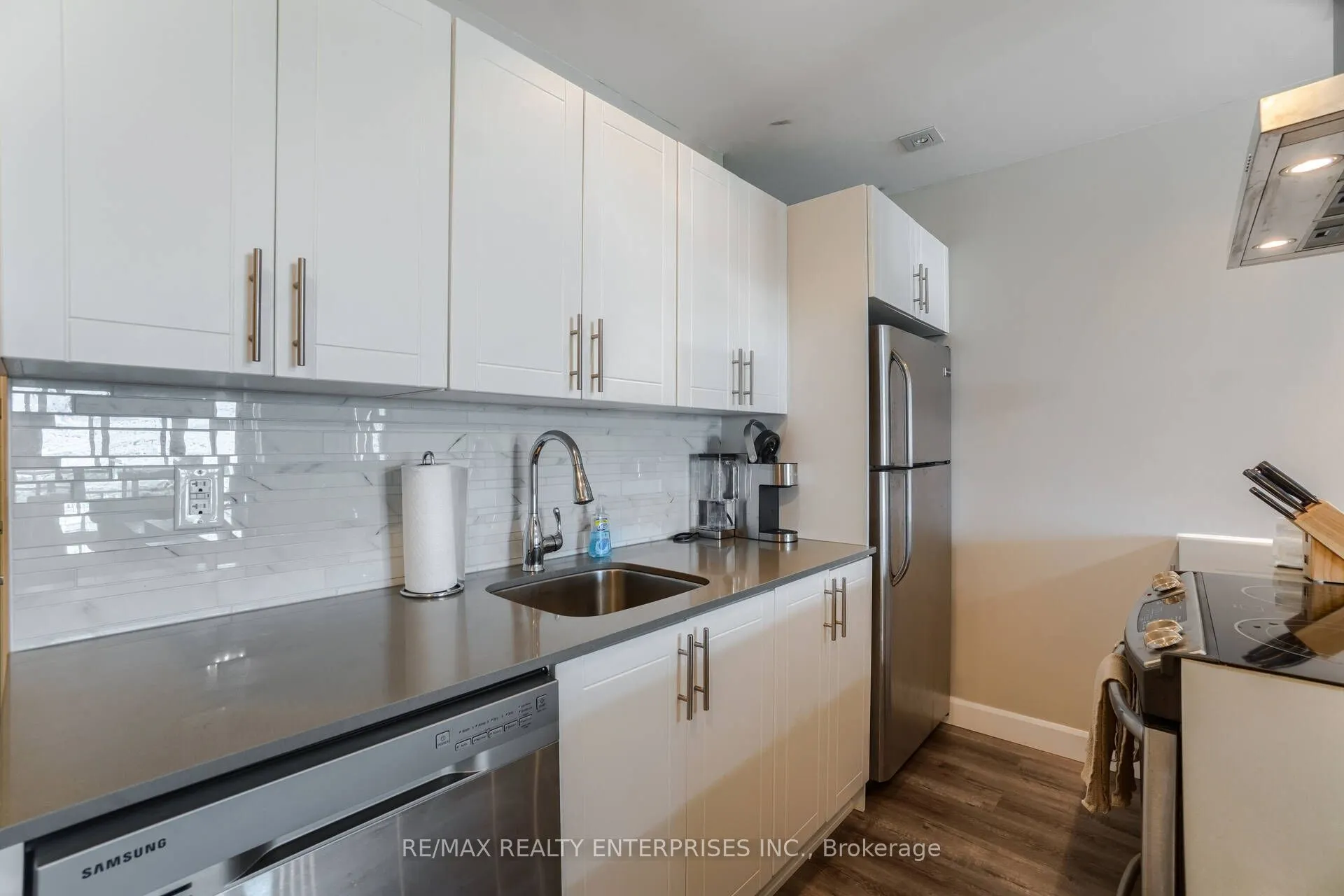 165 Legion Road N, #2333