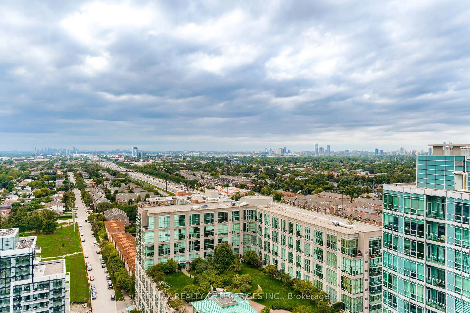 165 Legion Road N, #2333