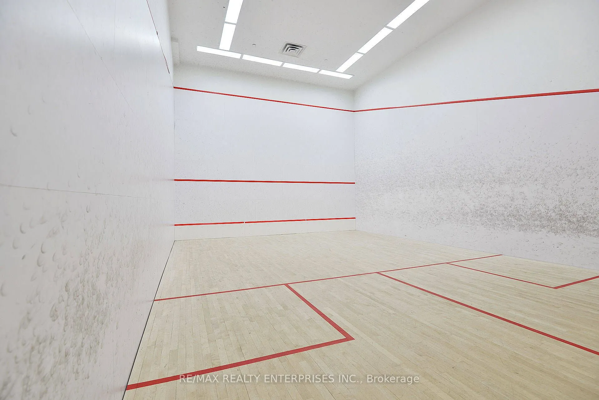 165 Legion Road N, #2333