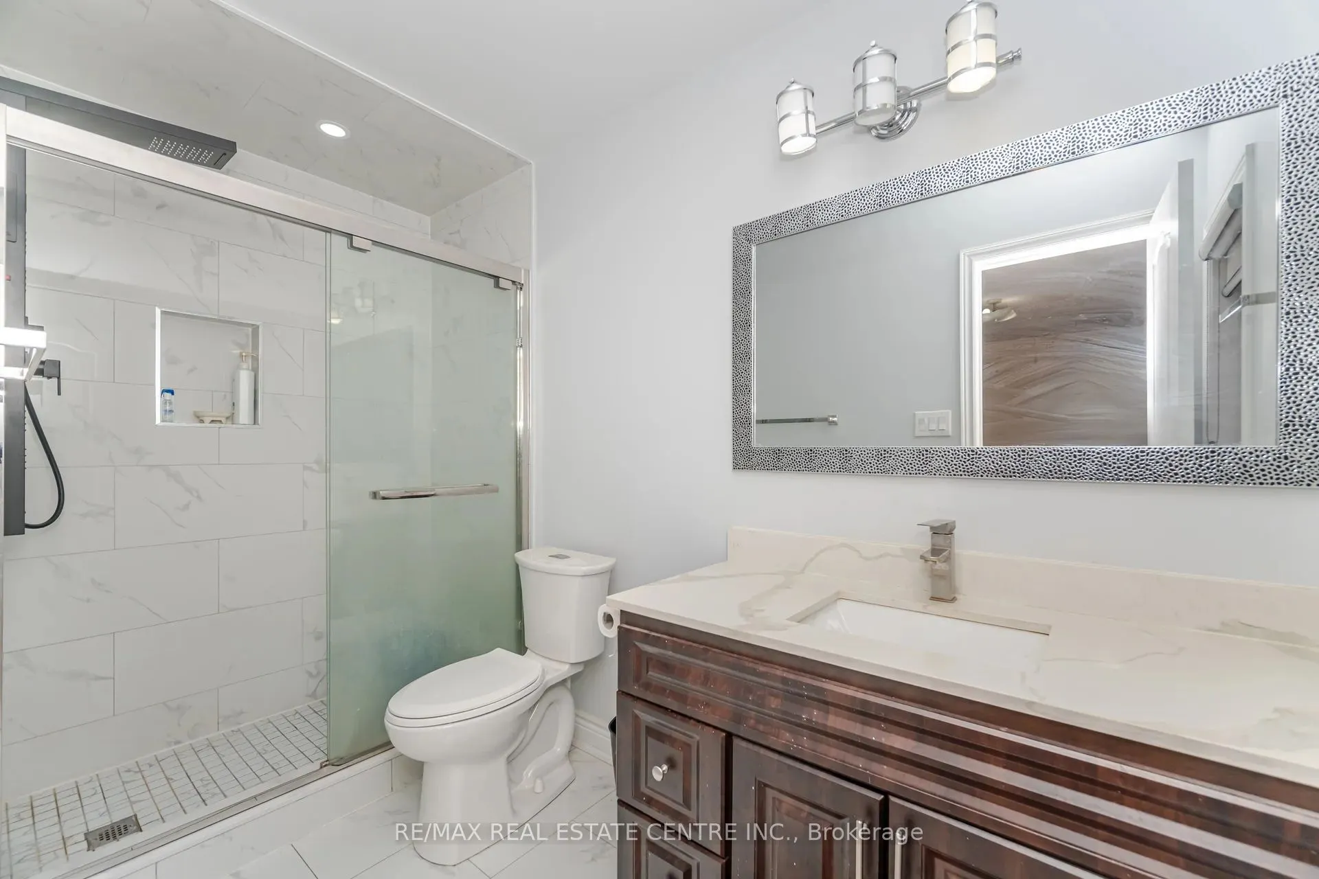 2360 Britannia Road, #08