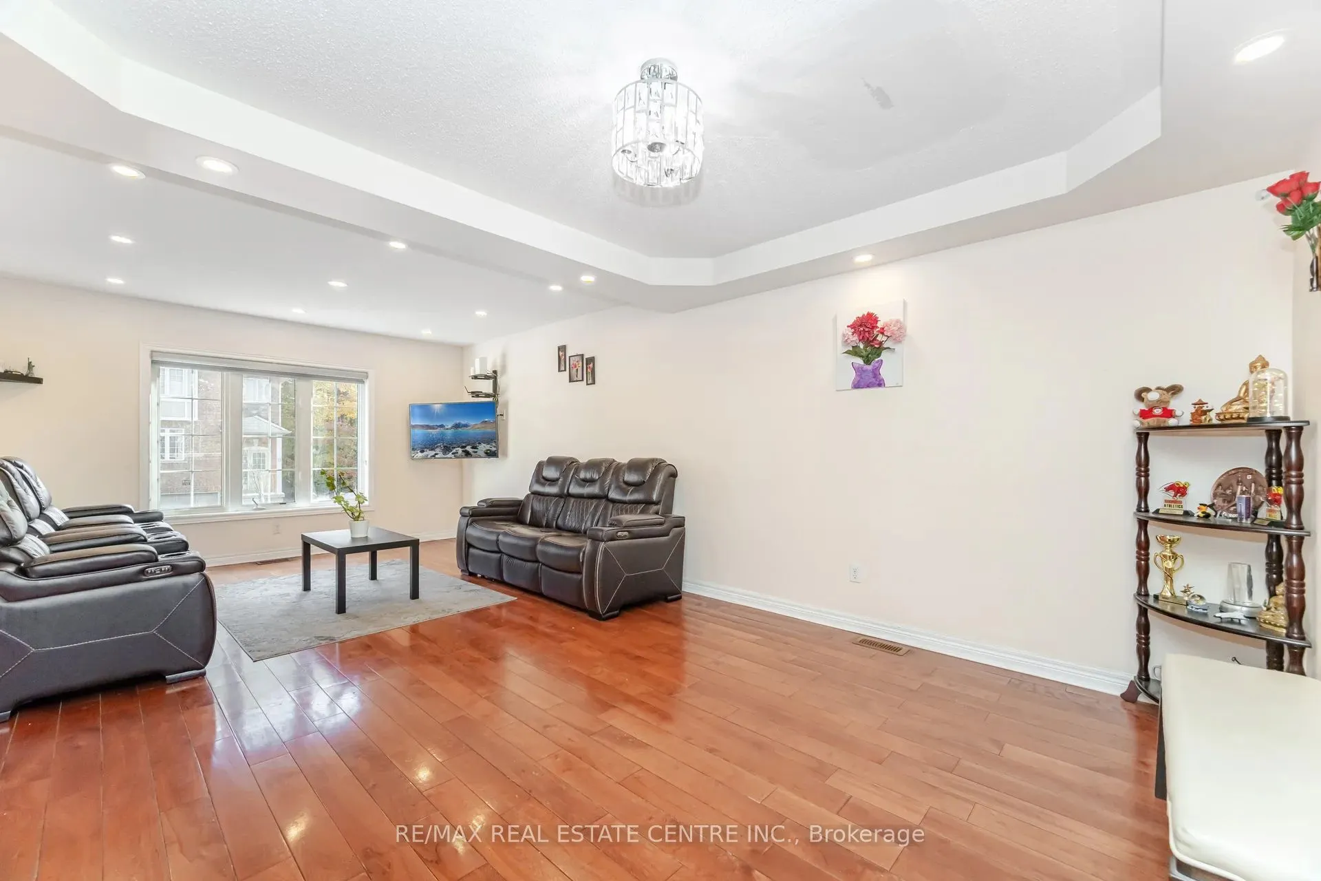 2360 Britannia Road, #08