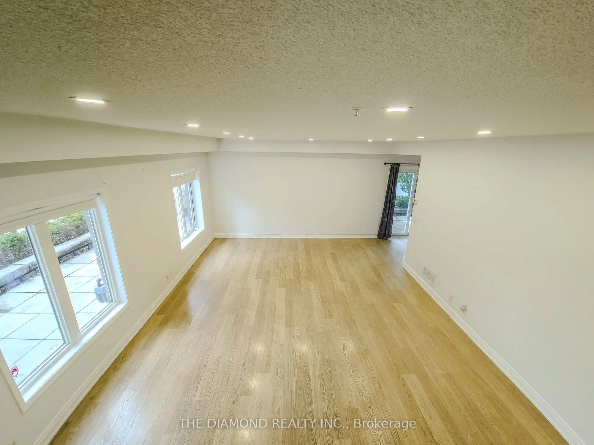 35 Richgrove Drive, #102