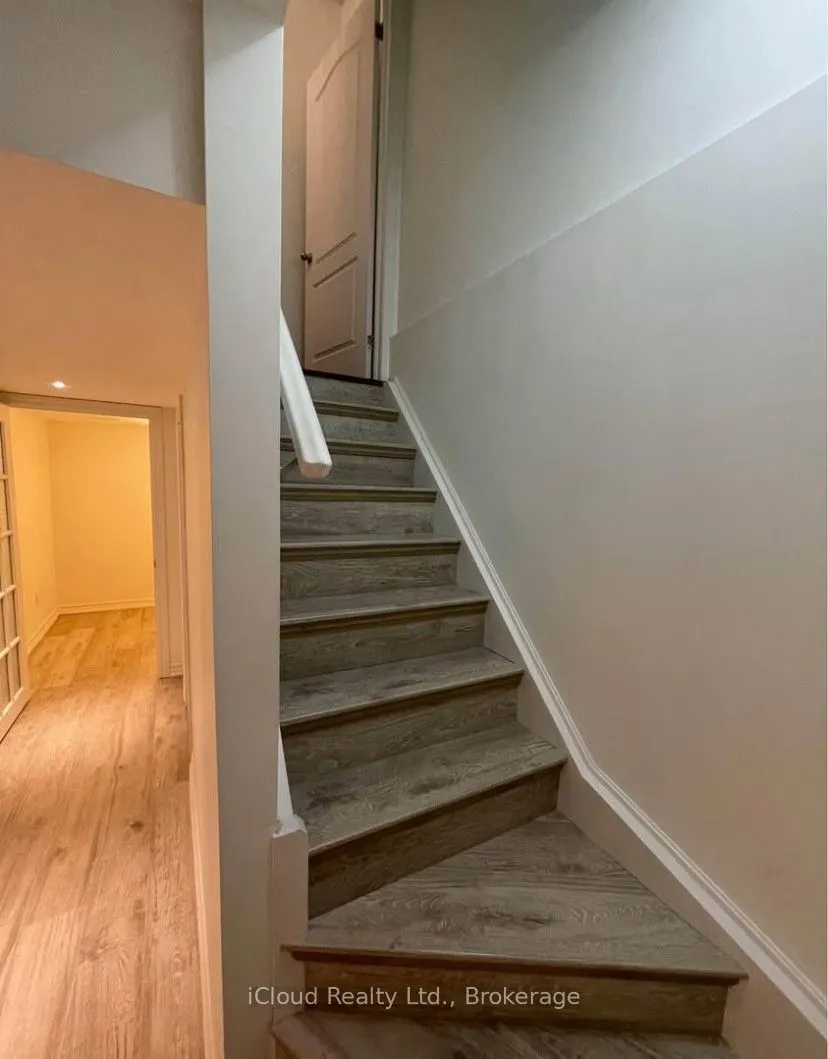 651 Farmstead Drive, #17