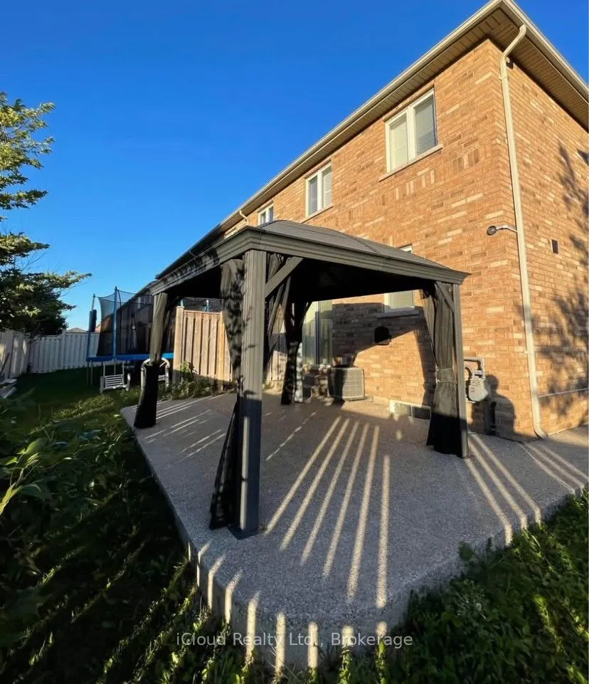 651 Farmstead Drive, #17