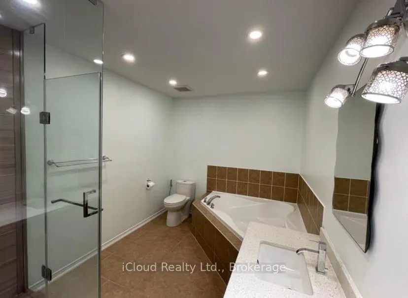 651 Farmstead Drive, #17