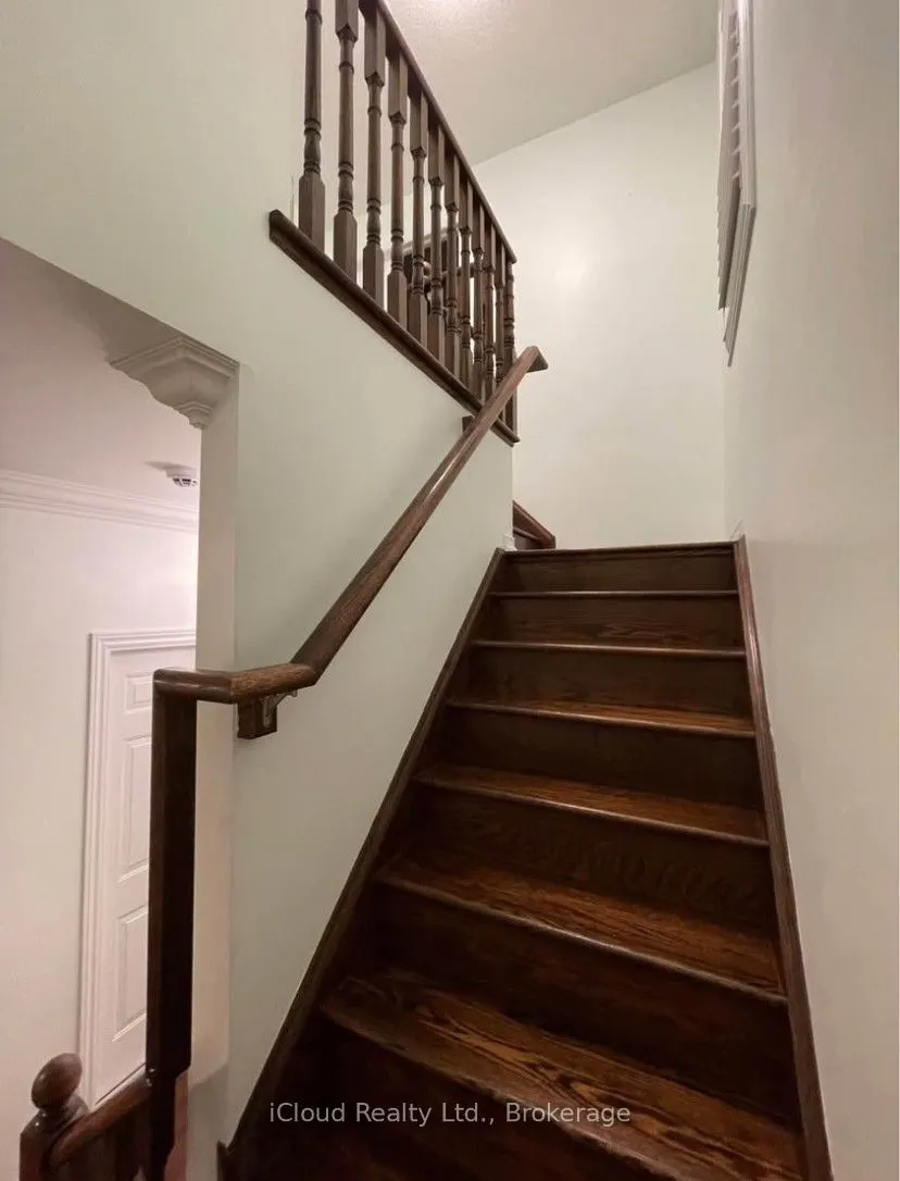 651 Farmstead Drive, #17