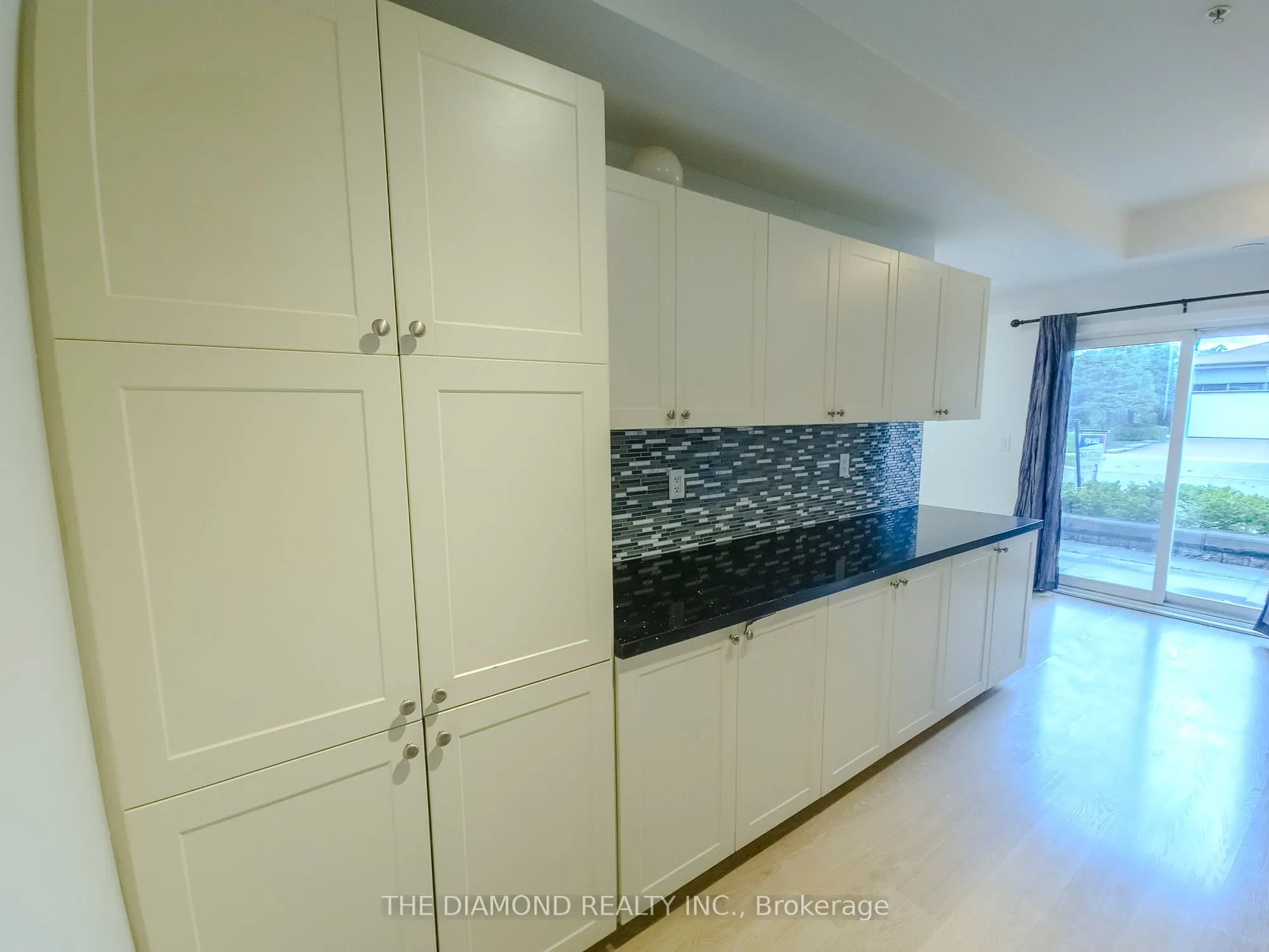 35 Richgrove Drive, #102