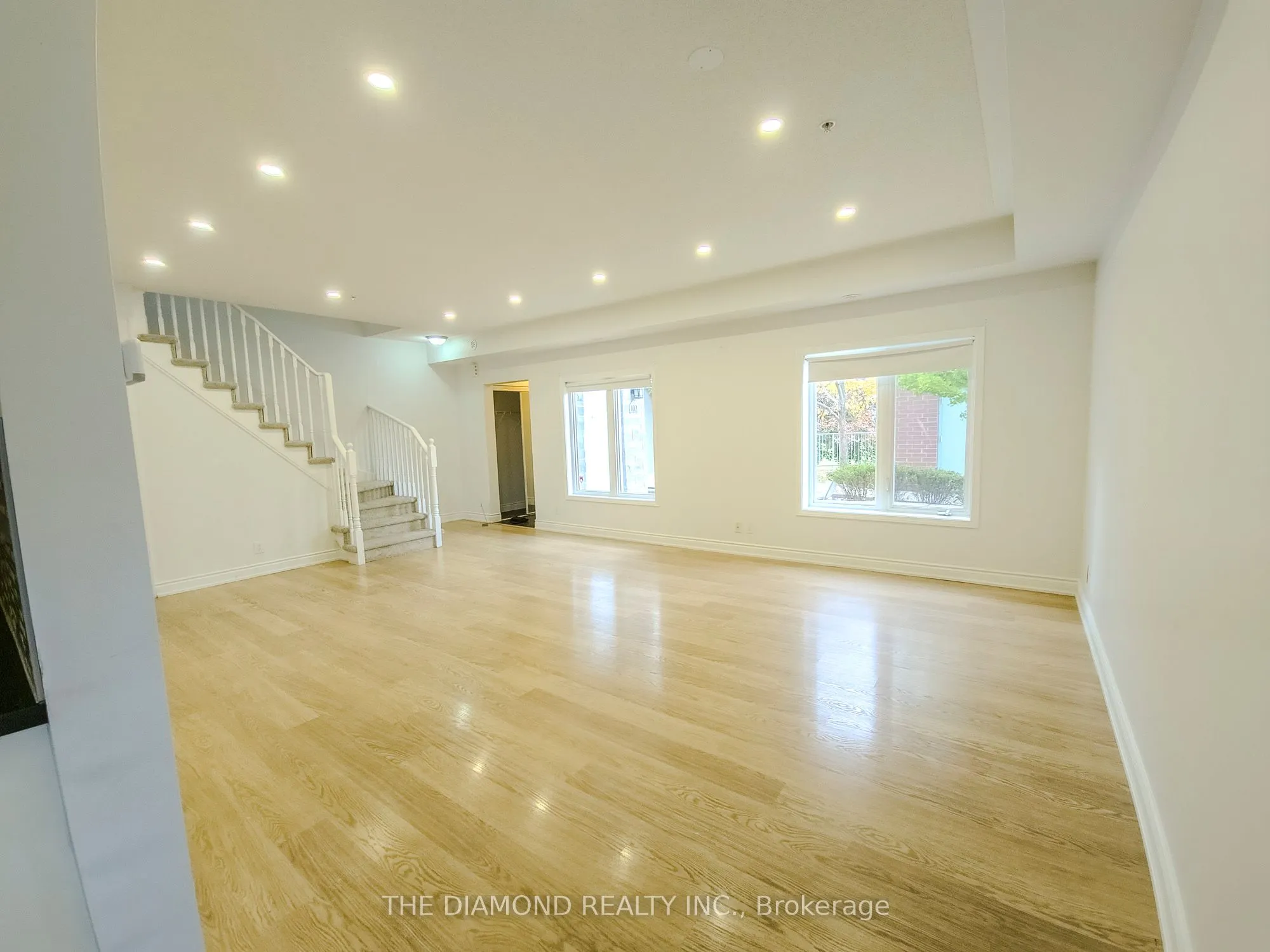 35 Richgrove Drive, #102