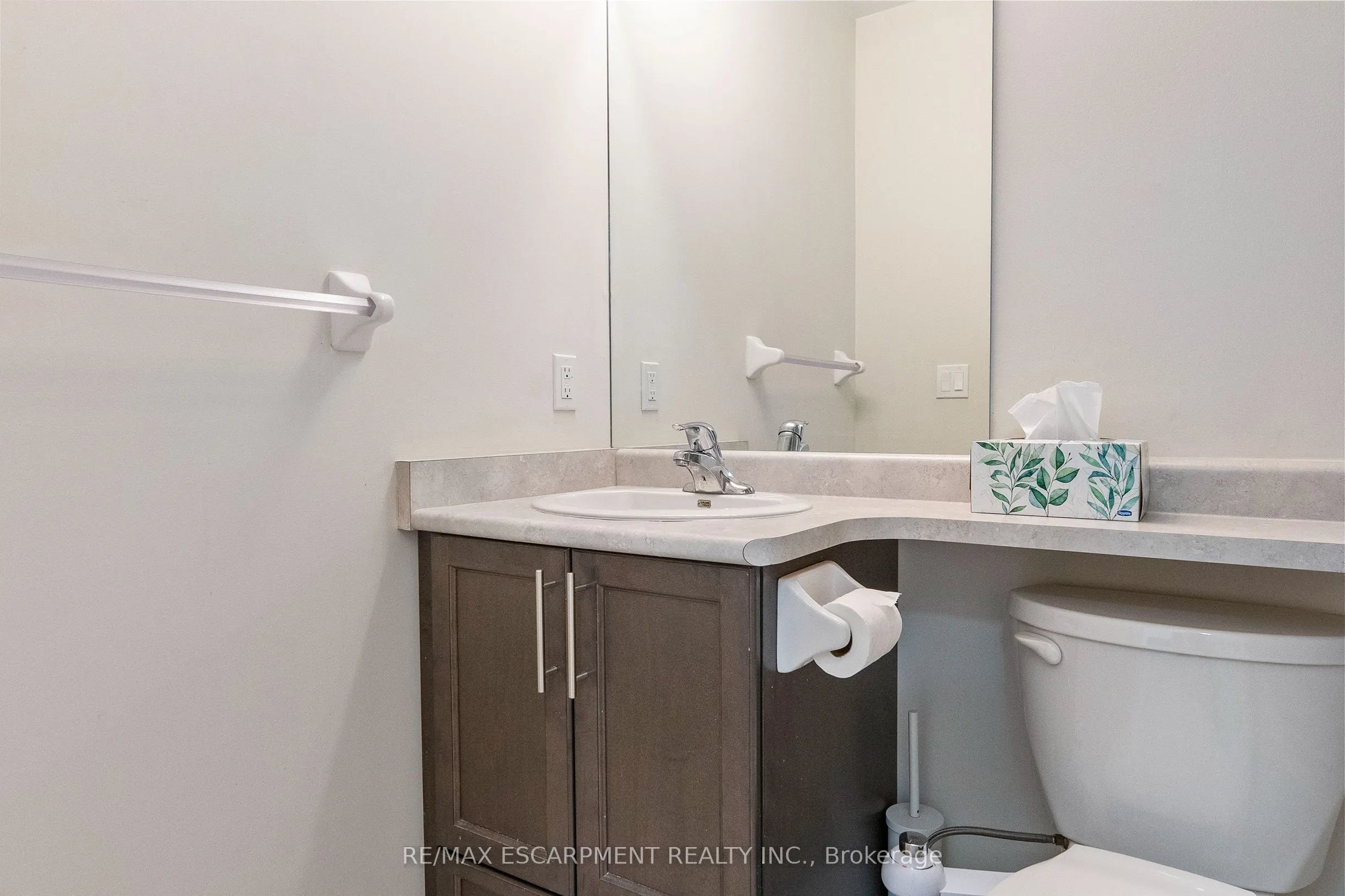 216 Oak Park Boulevard, #436